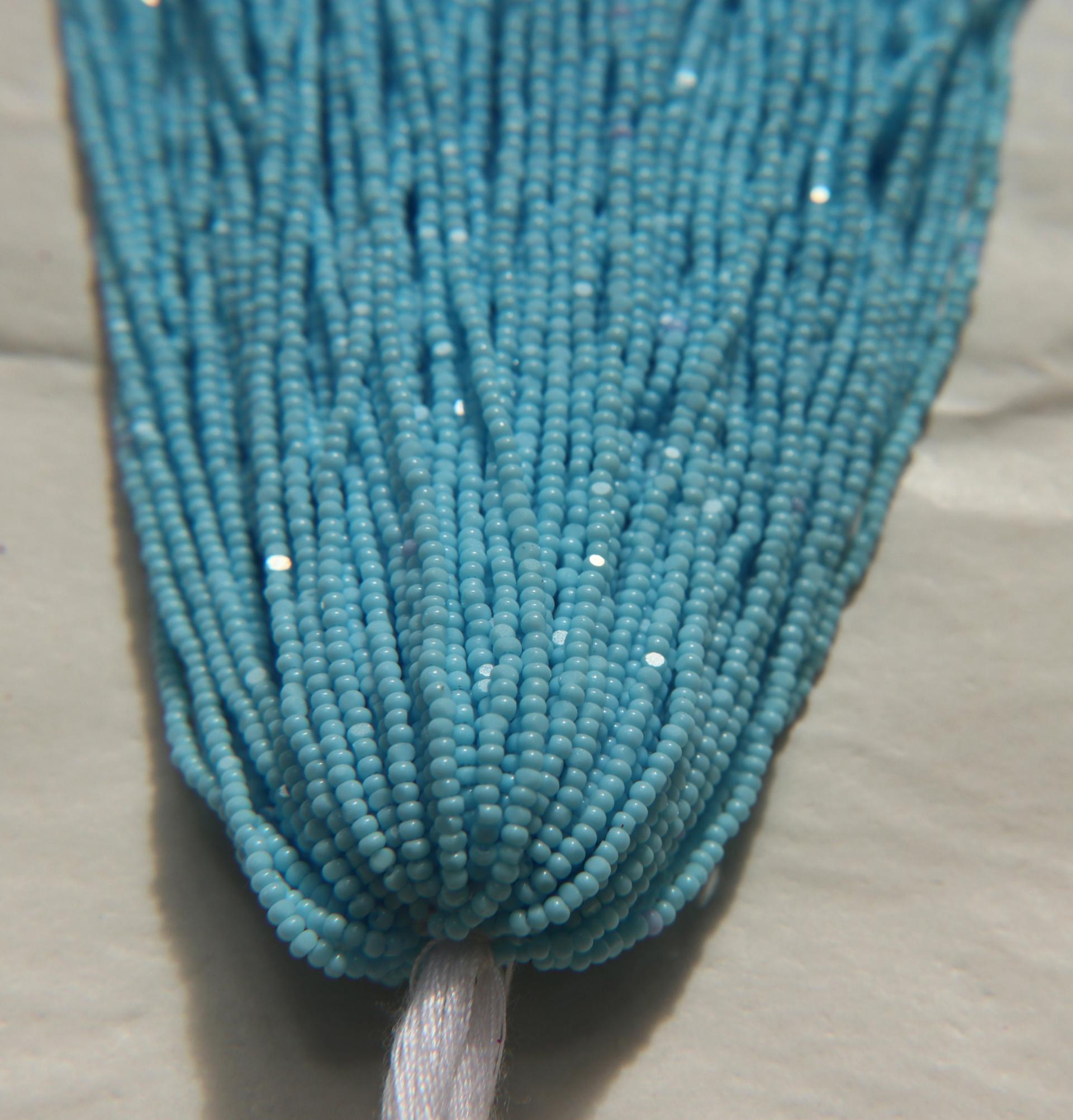 13/0 Hanks Charlotte Cut Beads 63000 Powder Turquoise 1/5/25/50/100 Hanks 1.6mm glass beads, jewelry supply, findings, craft supply, rare