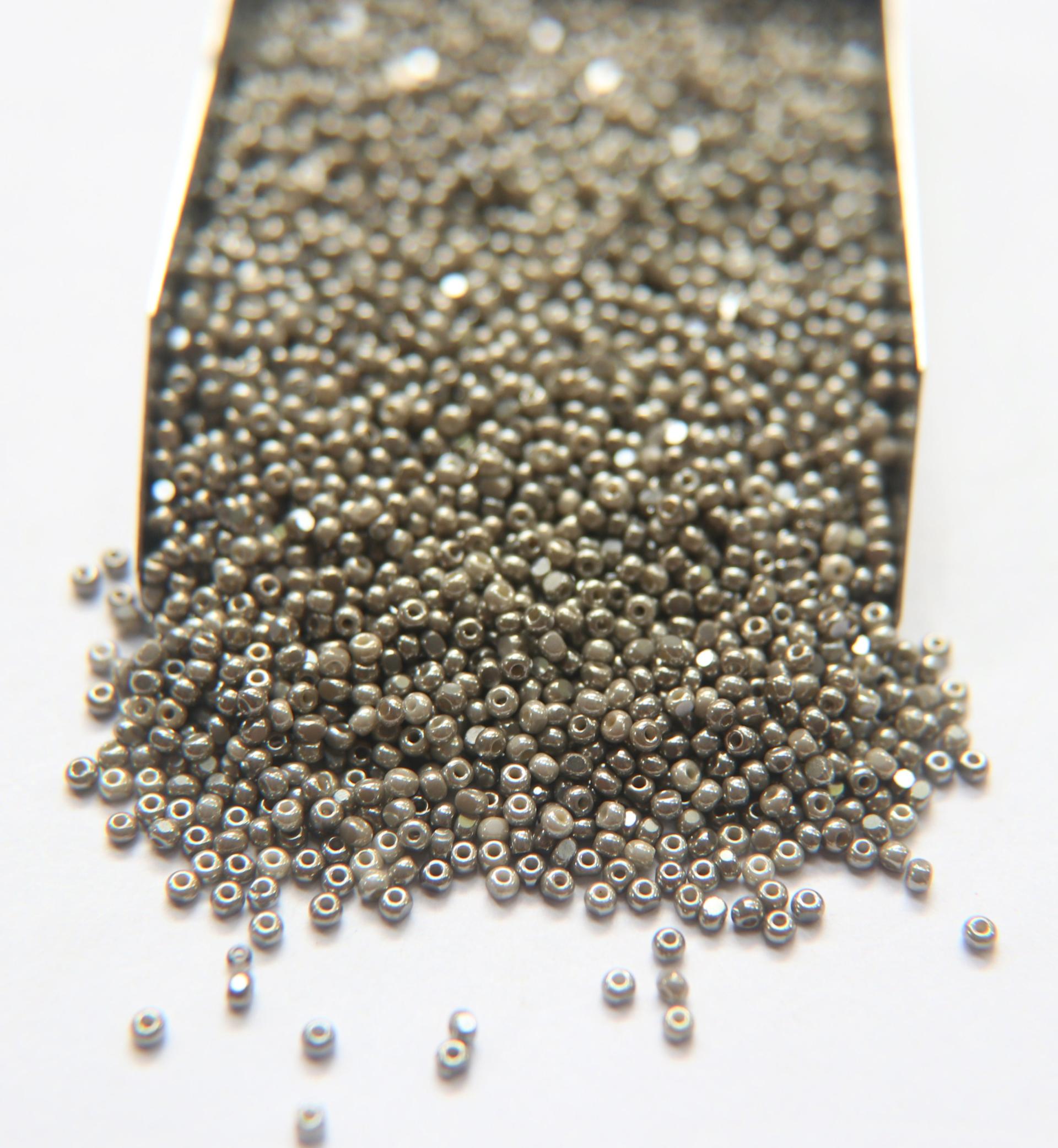 11/0 Charlottet true Cut Beads Ionized Pearl Opaque 10/20/50/250/500 Grams embroidery materials, jewelry making, vintage beads, rare finding