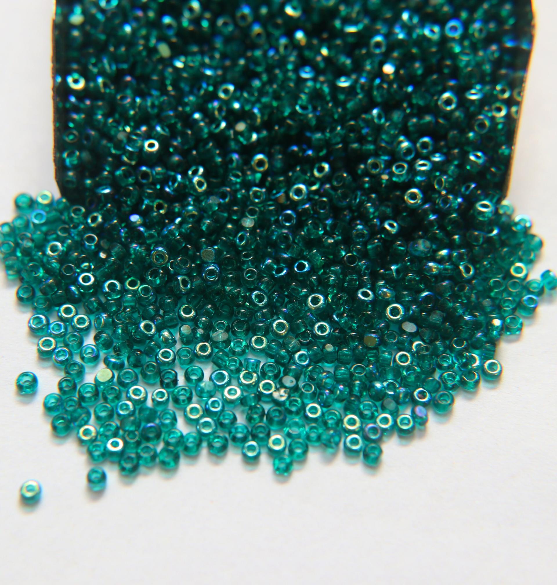 11/0 Charlotte Cut Beads Patina Transparent Teal Green Aurore Boreale 10/20/50/250/500 Grams PREMIUM MATERIALS