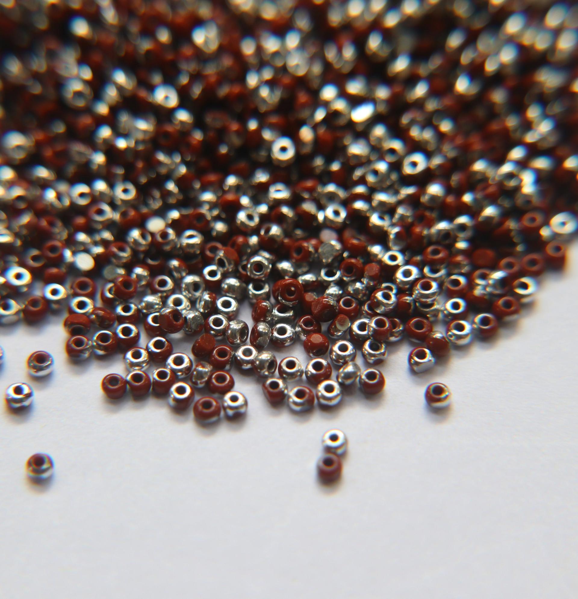 11/0 Charlotte true Cut Beads Patina Rust opaque Silver 10/20/50/250/500 Grams PREMIUM SEED Beads
