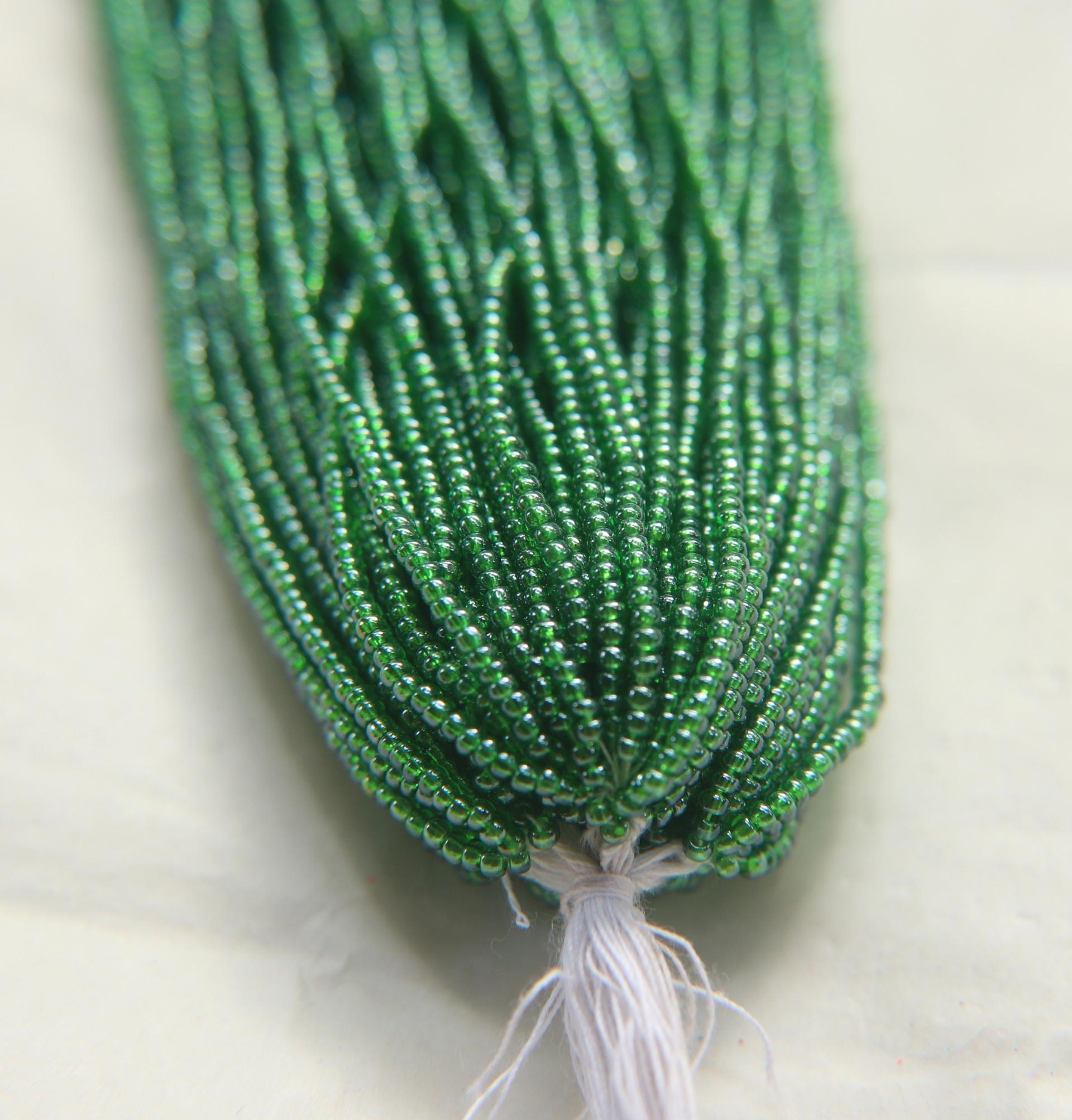 11/0 Czech Seed Bead Czech Seed Bead, Green Luster 1/5/25/50/100 Full hanks Preciosa Ornella loose beads, mix beads, embroidery