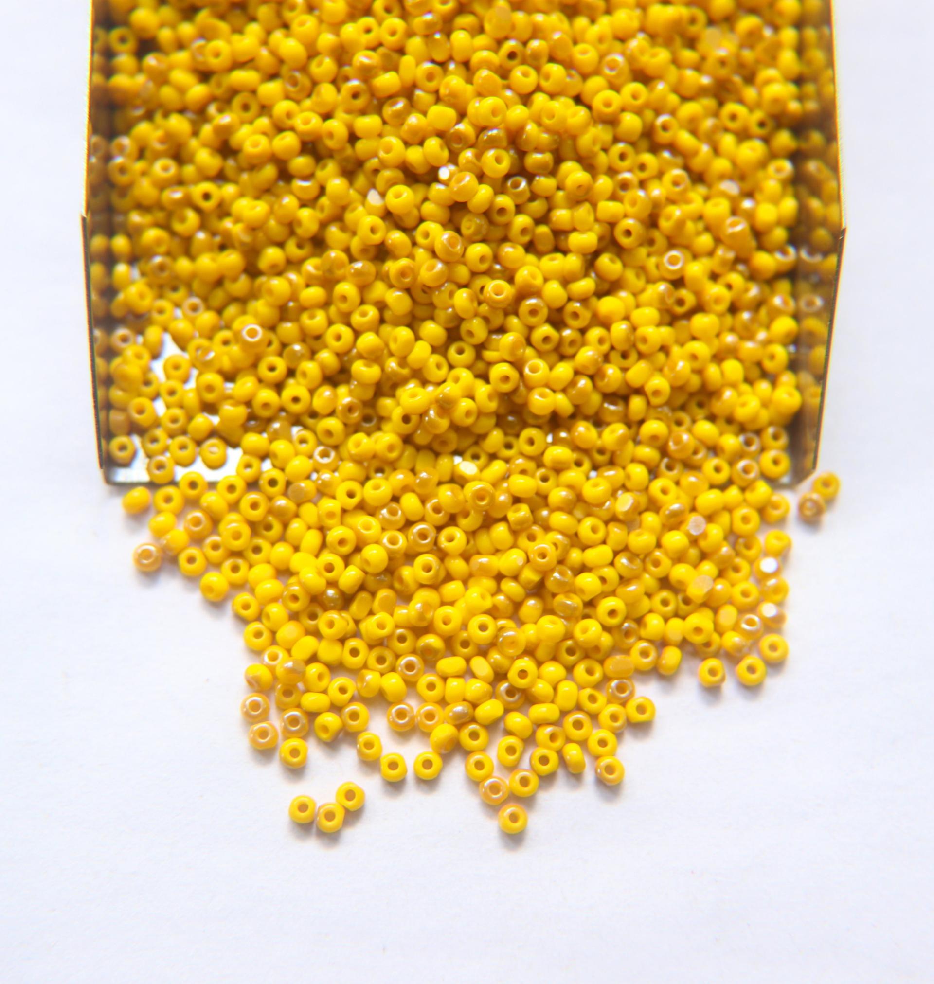 11/0 Charlotte True Cuts Beads Opaque Yellow Golden Honey 10/20/50/250/500 Grams PREMIUM MATERIALS