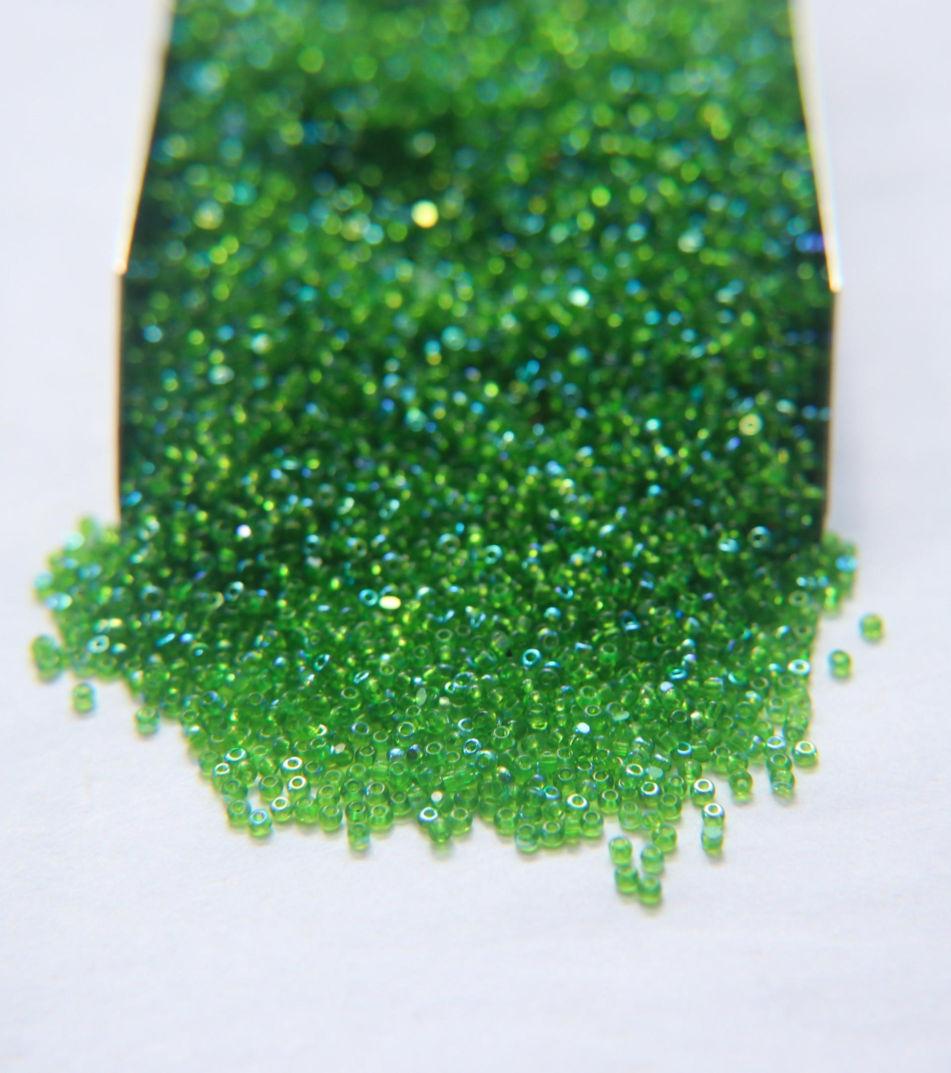 13/0 Charlotte Cut Beads Patina Transparent Light Emerald Aurore Boreale 5/10/20/50/250/500 Grams PREMIUM MATERIALS
