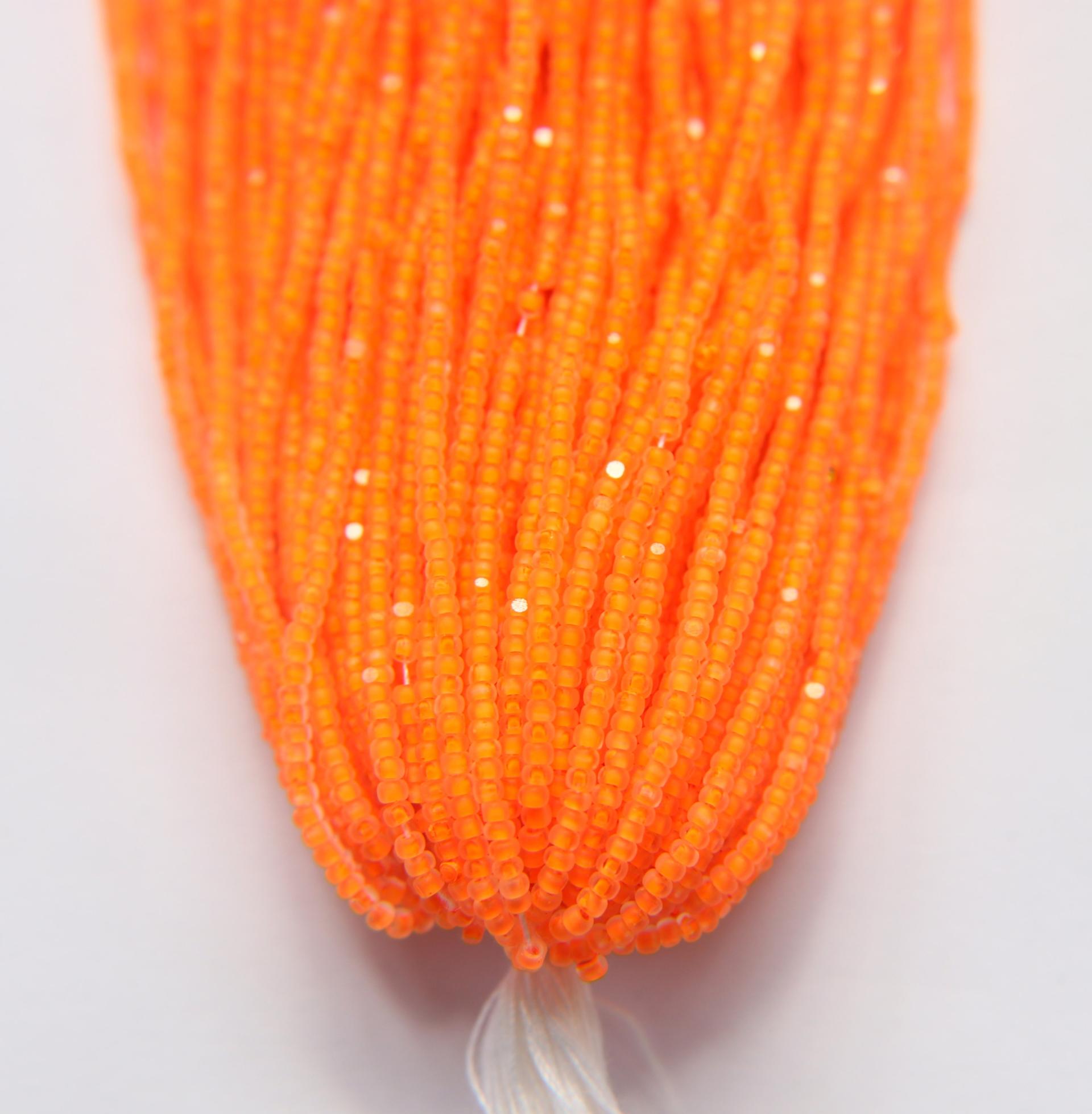 11/0 Hanks Charlotte Cut Beads in MATT Neon Linings (7 Colors) 1/5/25/50/100 Hanks 2mm jewellery rare glass beads, native supply