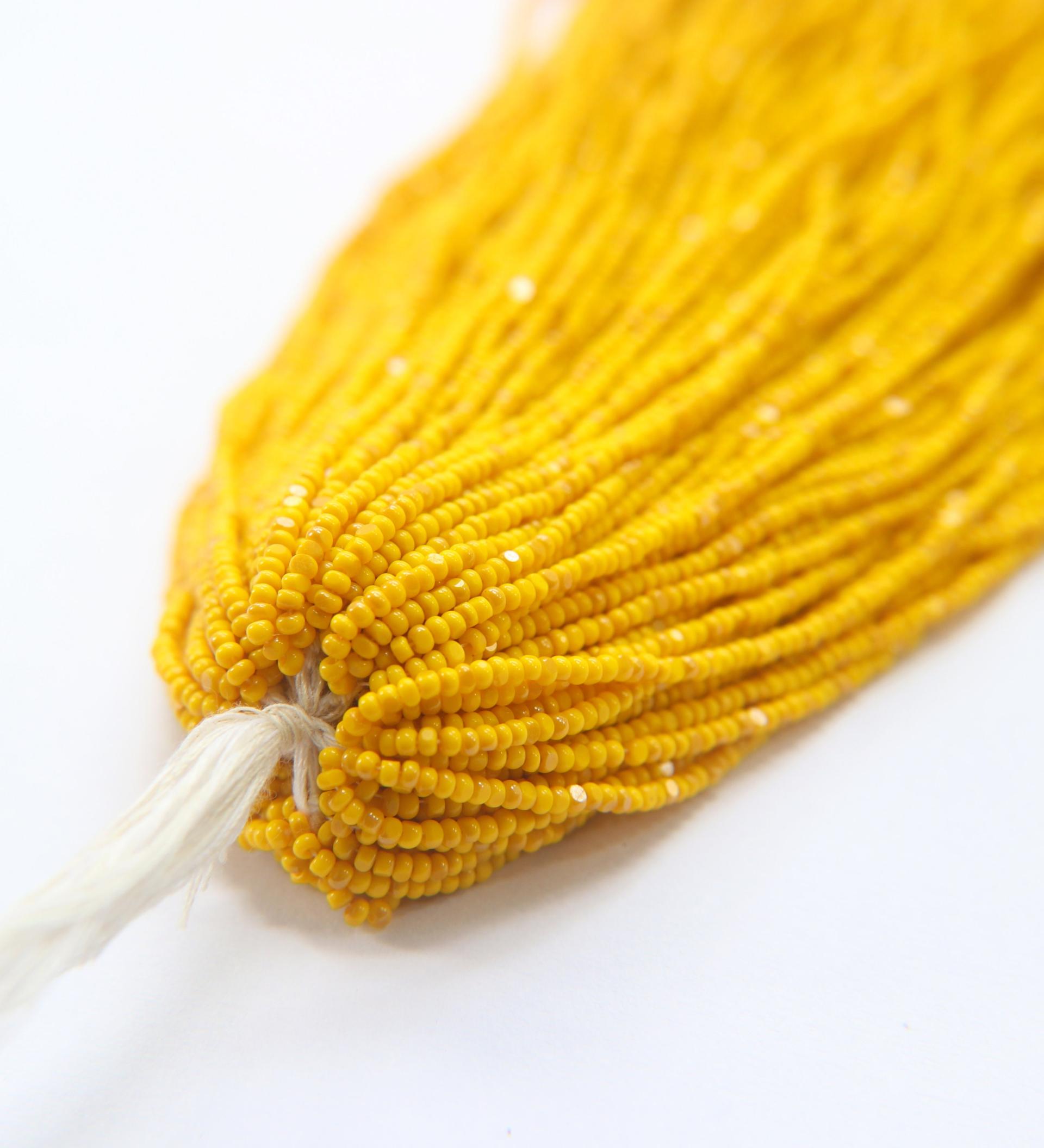 11/0 Hanks Charlotte true Cut Beads Patina Opaque Yellow Golden Honey 1/5/25/50/100 Hanks PREMIUM SEED Beads, NATIVE supplies