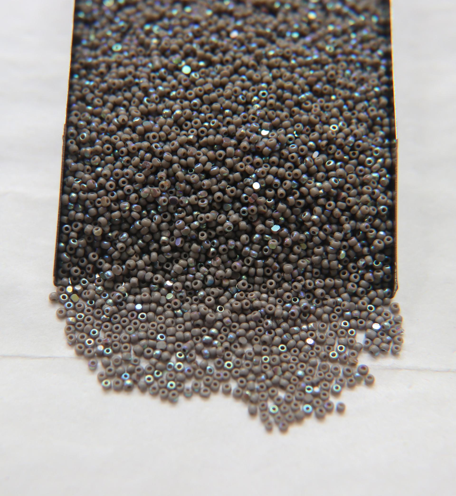13/0 Charlotte Cut Beads Patina Opaque Grey Aurore Boreale 5/10/20/50/250/500 Grams craft supplies, jewelry making, embroidery material
