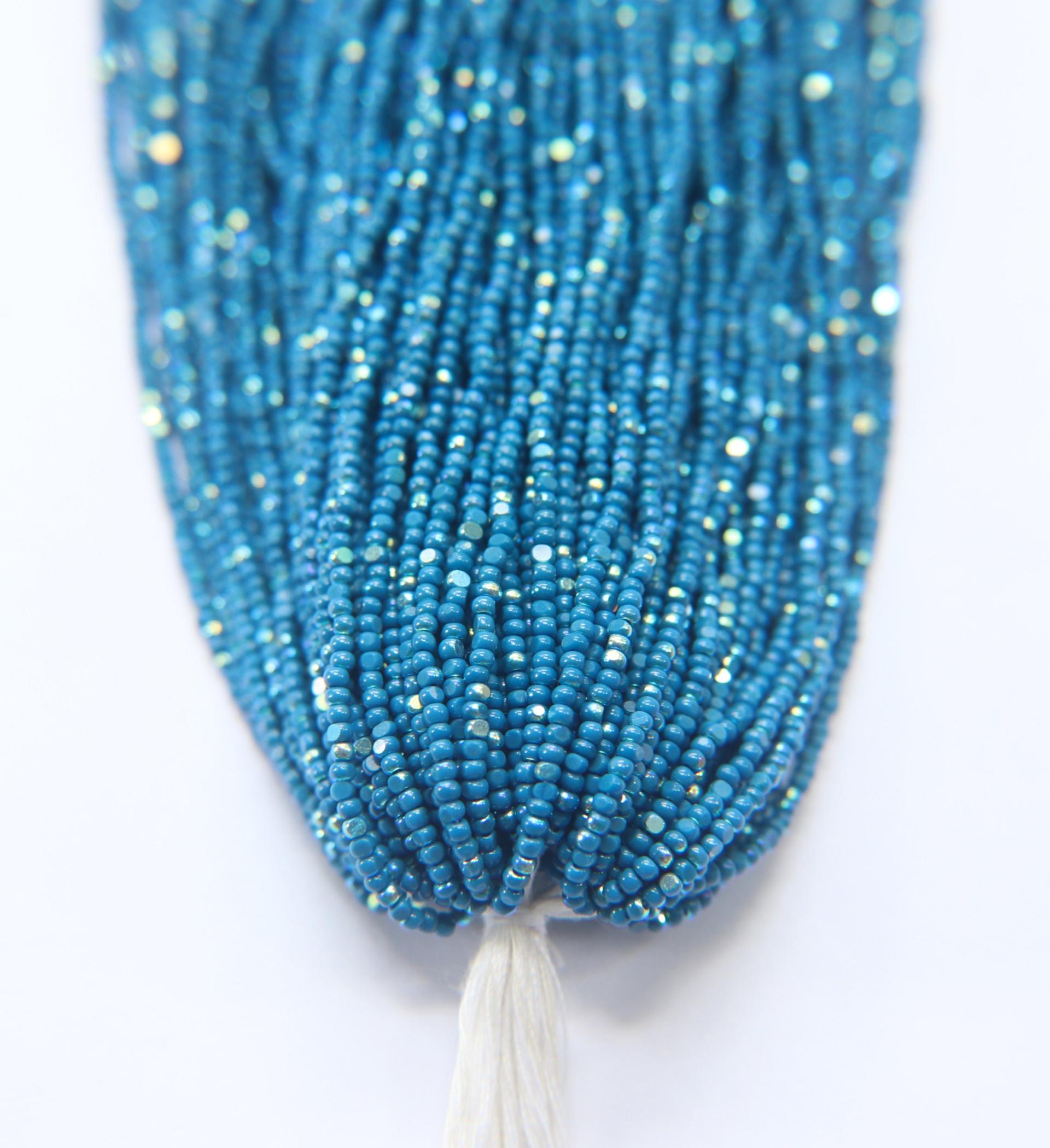 11/0 Hanks Charlotte true Cut Beads Patina Opaque Teal Blue Patina Aurore Boreale 1/5/25/50/100 Hanks PREMIUM SEED Beads, NATIVE supplies