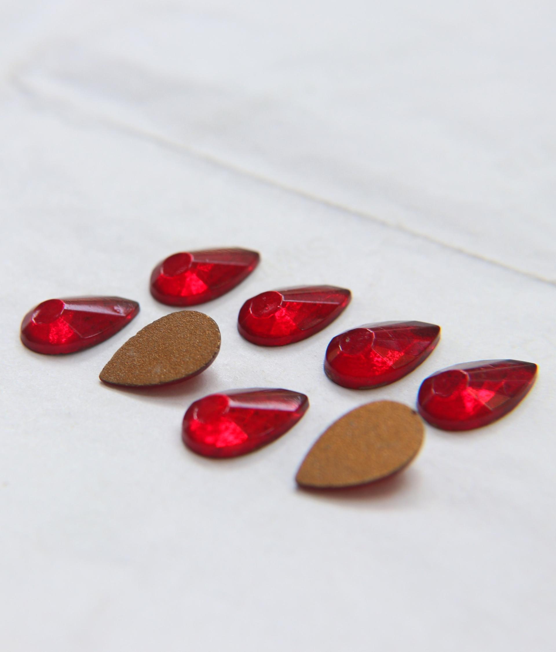 Vintage German glass Pear 14x8 MM cabochons in Ruby 6 Pieces