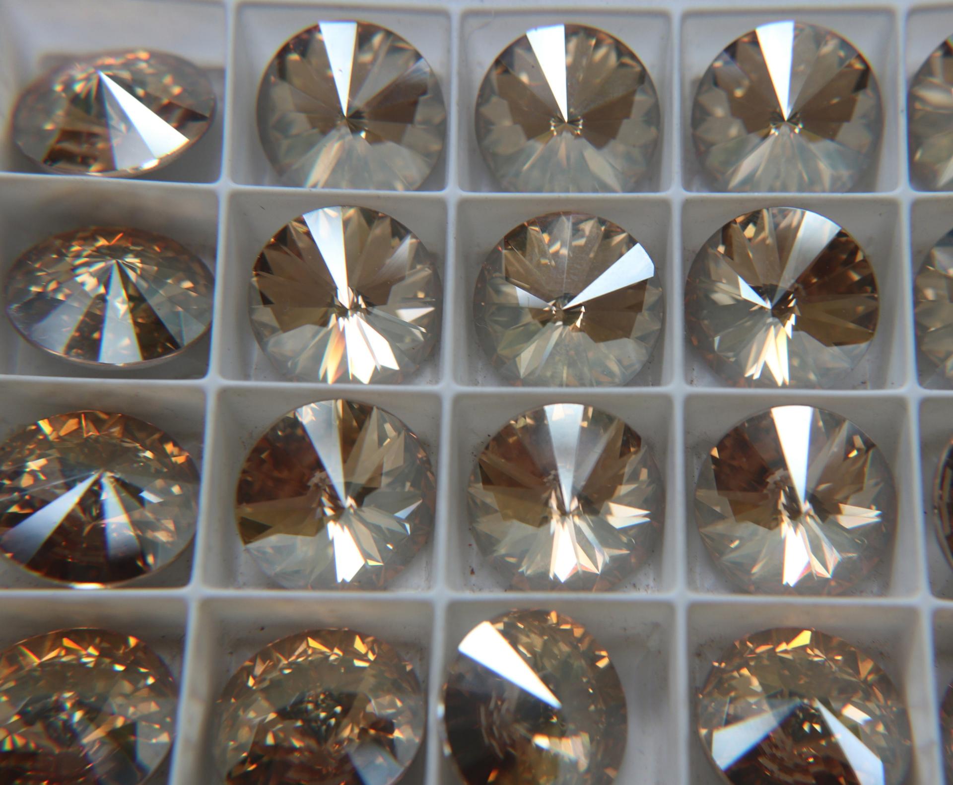 18mm Swarovski 1122 Rivoli CRYSTAL Golden Shadow Foiled 2/6 pieces (206) jewelry making stones