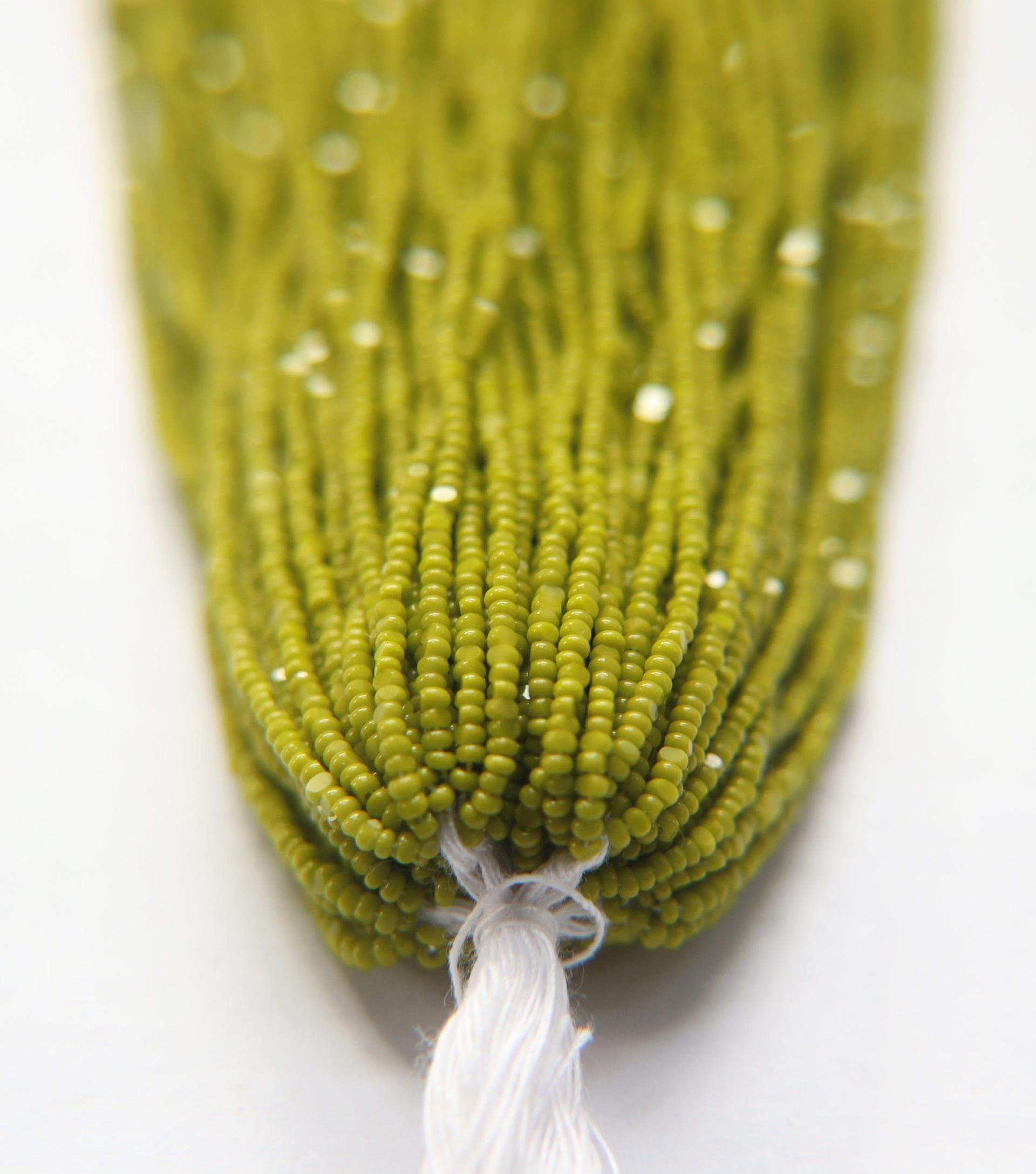 13/0 Hanks Charlotte Cut Beads 53430 Opaque Olivine 1/5/25/50/100 Hanks 1.6mm glass beads, jewelry supply, findings, craft supply, rare