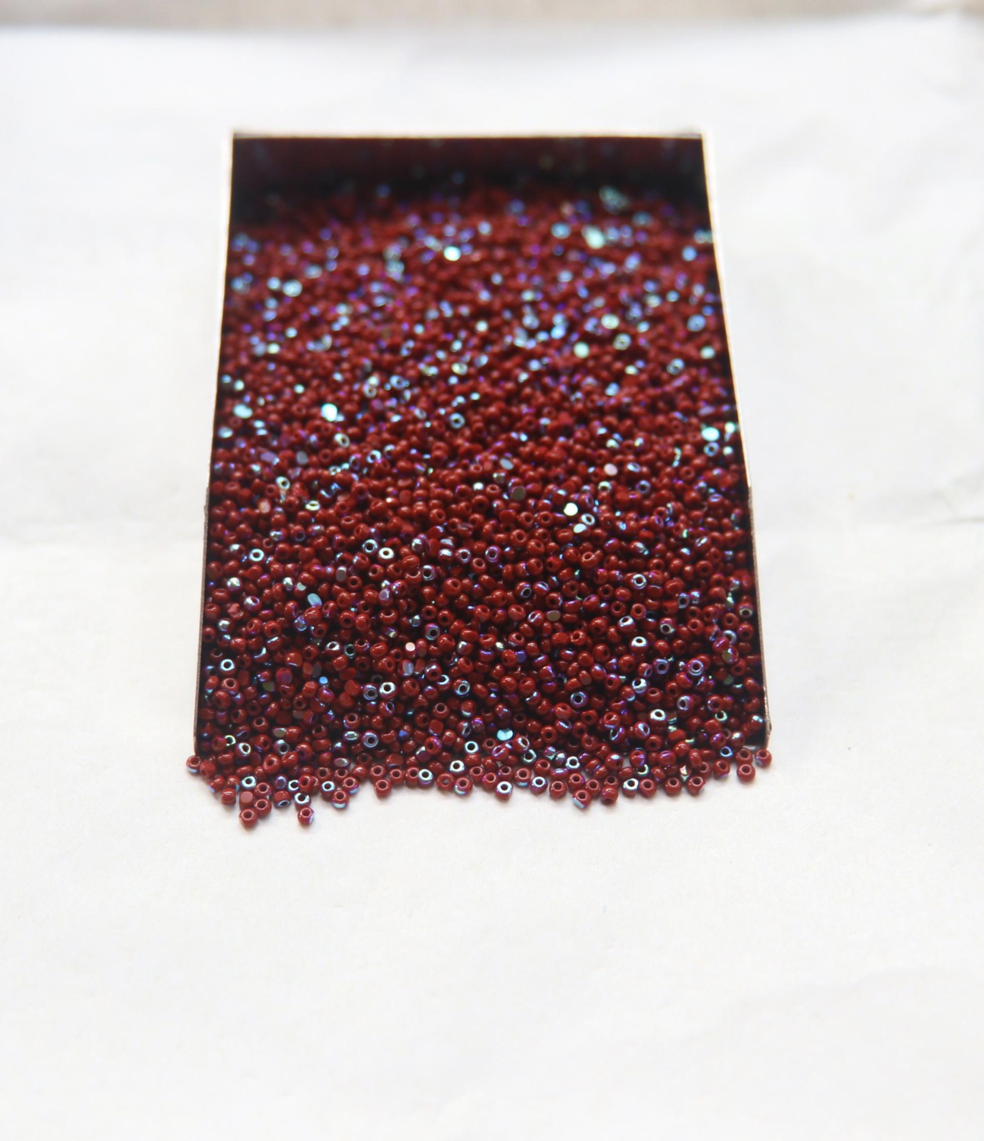 13/0 Charlotte Cut Beads Patina Opaque Garnet Aurore Boreale 5/10/20/50/250/500 Grams PREMIUM MATERIALS