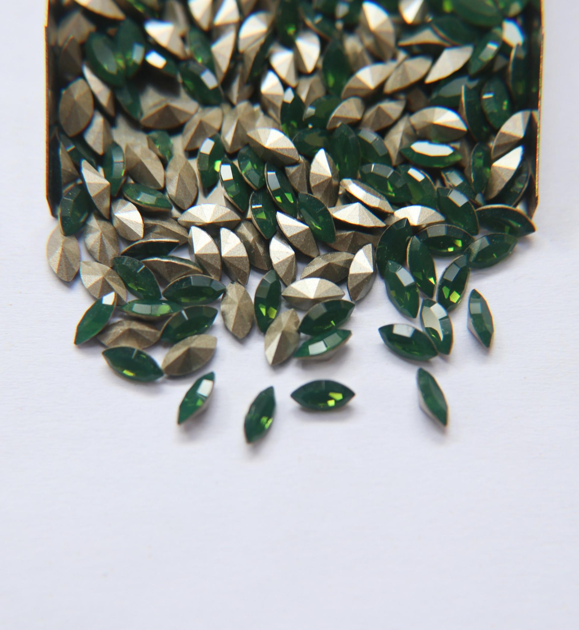 8x4 mm Swarovski fancy Navette in Palace Green Opal (393) 36/72/144 Pieces Jewery making stones gemstones, fancy opal stones
