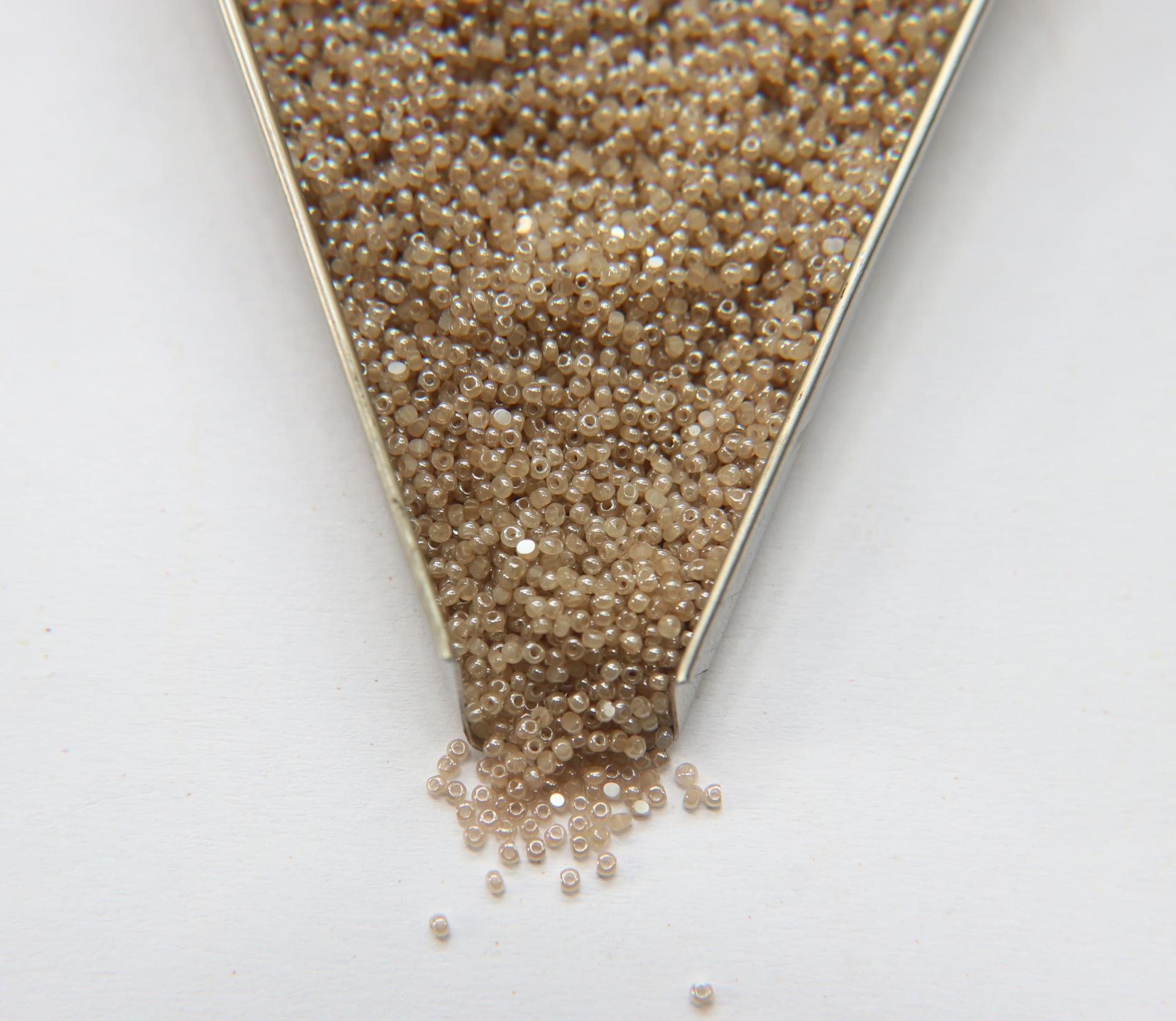 13/0 Charlotte Cut Beads Light Pearl Beige 2X 5/10/20/50/250/500 Grams embroidery materials, jewelry making, Native vintage beads