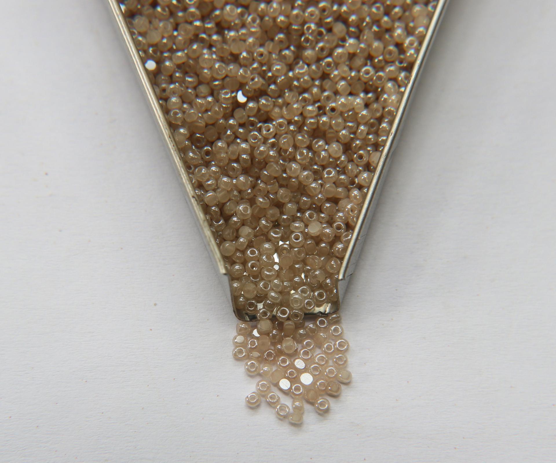 11/0 Charlotte true Cut Beads Pearl Dark Beige 2X 10/20/50/250/500 Grams PREMIUM SEED BEADS, Rare Beads, Native Supply