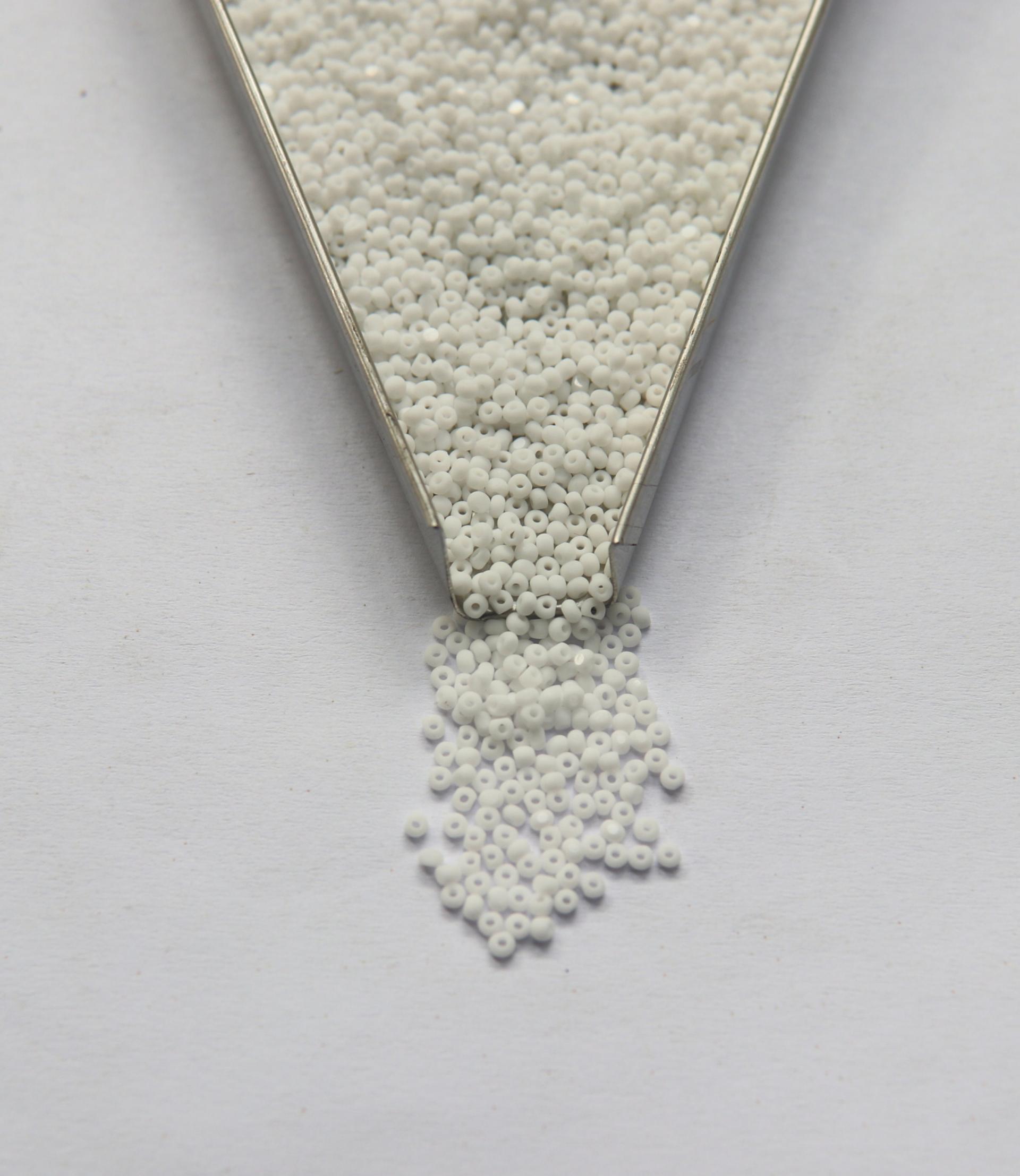 11/0 Charlotte Cut Beads Matt Chalkwhite 10/20/50/250/500 Grams PREMIUM SEED BEADS