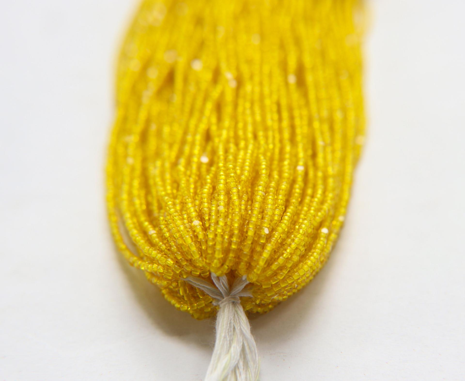 11/0 Hanks Charlotte Cut Beads 80010 Yellow Transparent 1/5/25/50/100 Hanks 2.0mm glass beads, jewelry supply, findings, craft supply