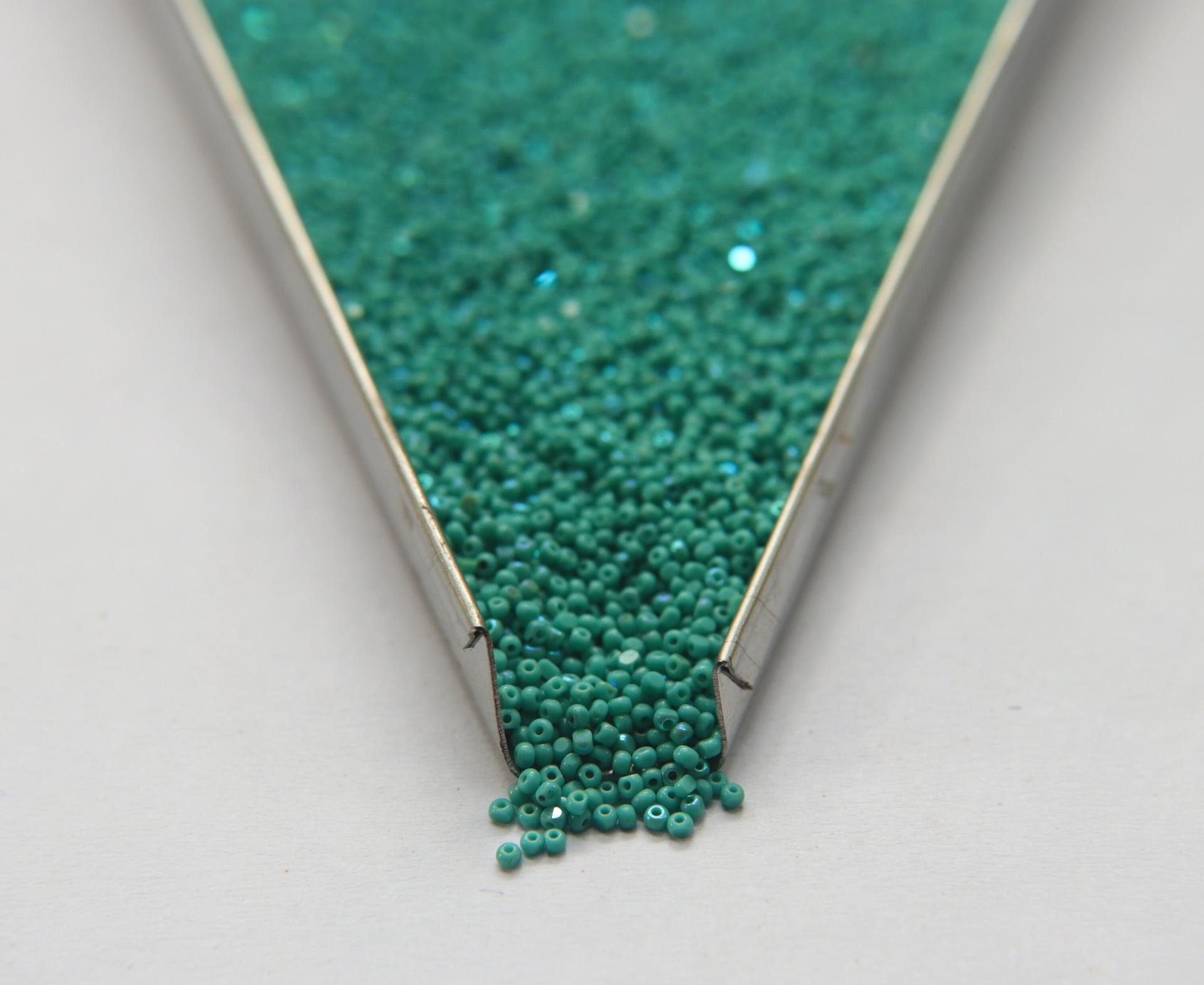 13/0 Charlotte Cut Beads Patina Opaque Aqua Green Aurore Boreale 10/20/50/250/500 Grams PREMIUM MATERIALS, native supply