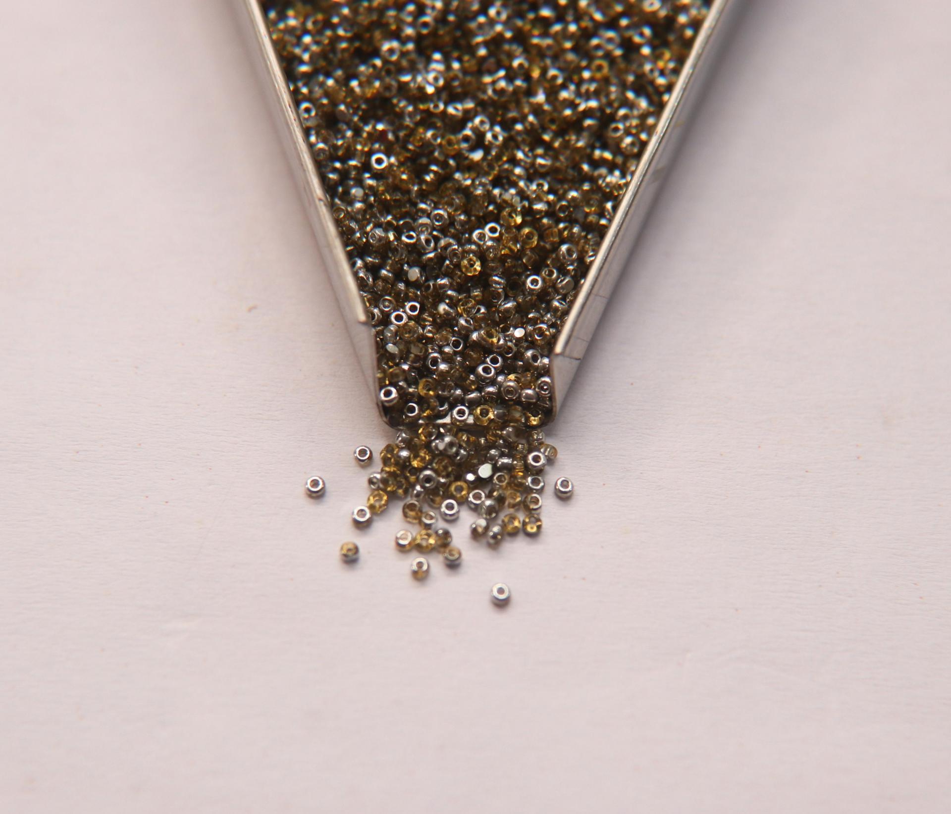 13/0 Charlotte Cut Beads Patina Honey transparent Silver 5/10/20/50/250/500 Grams craft supplies, jewelry making, embroidery materials