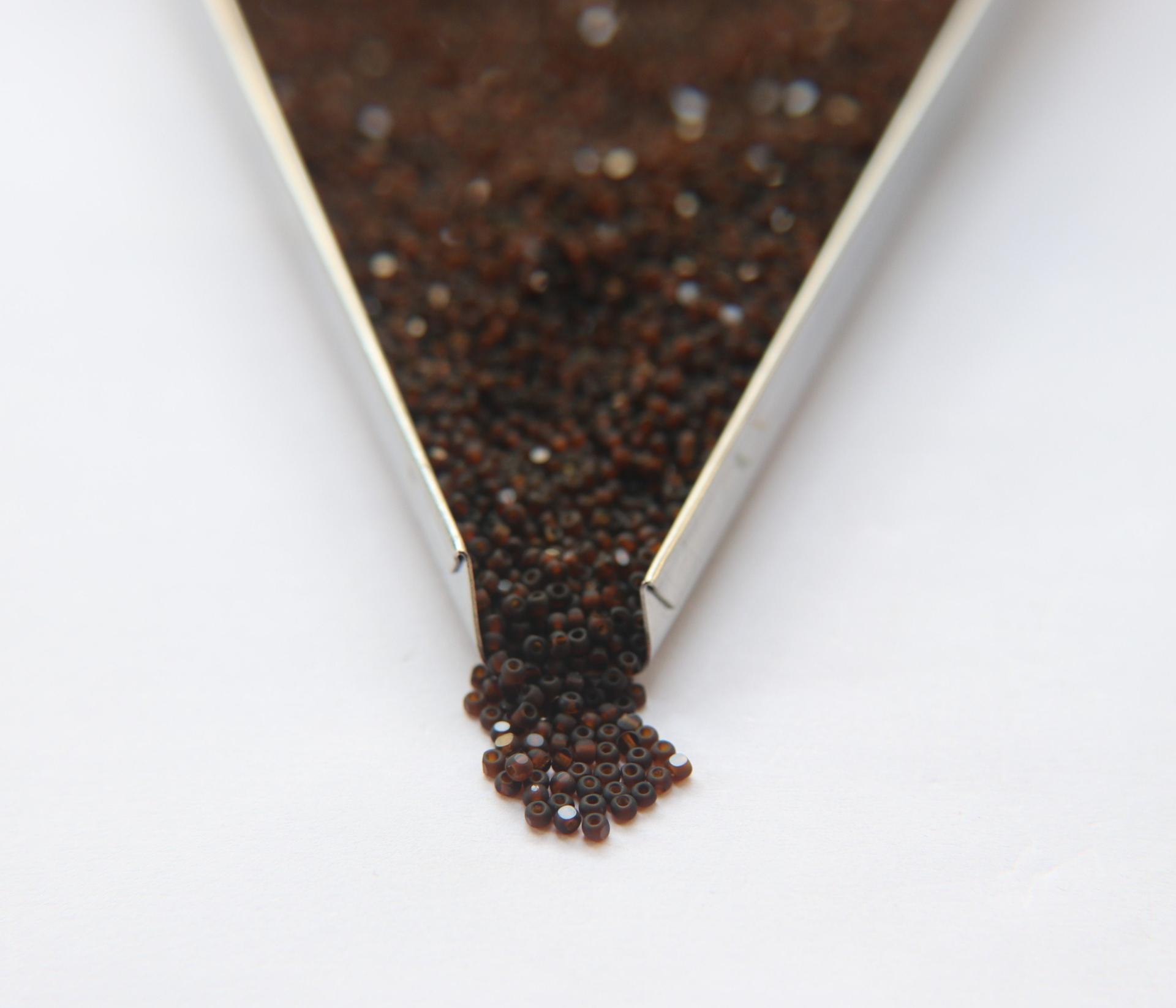 11/0 Charlotte true Cut Beads MATT Smoked Topaz Loose Beads 10/20/50/250/500 Grams premium seed beads, vintage findings, embroidery