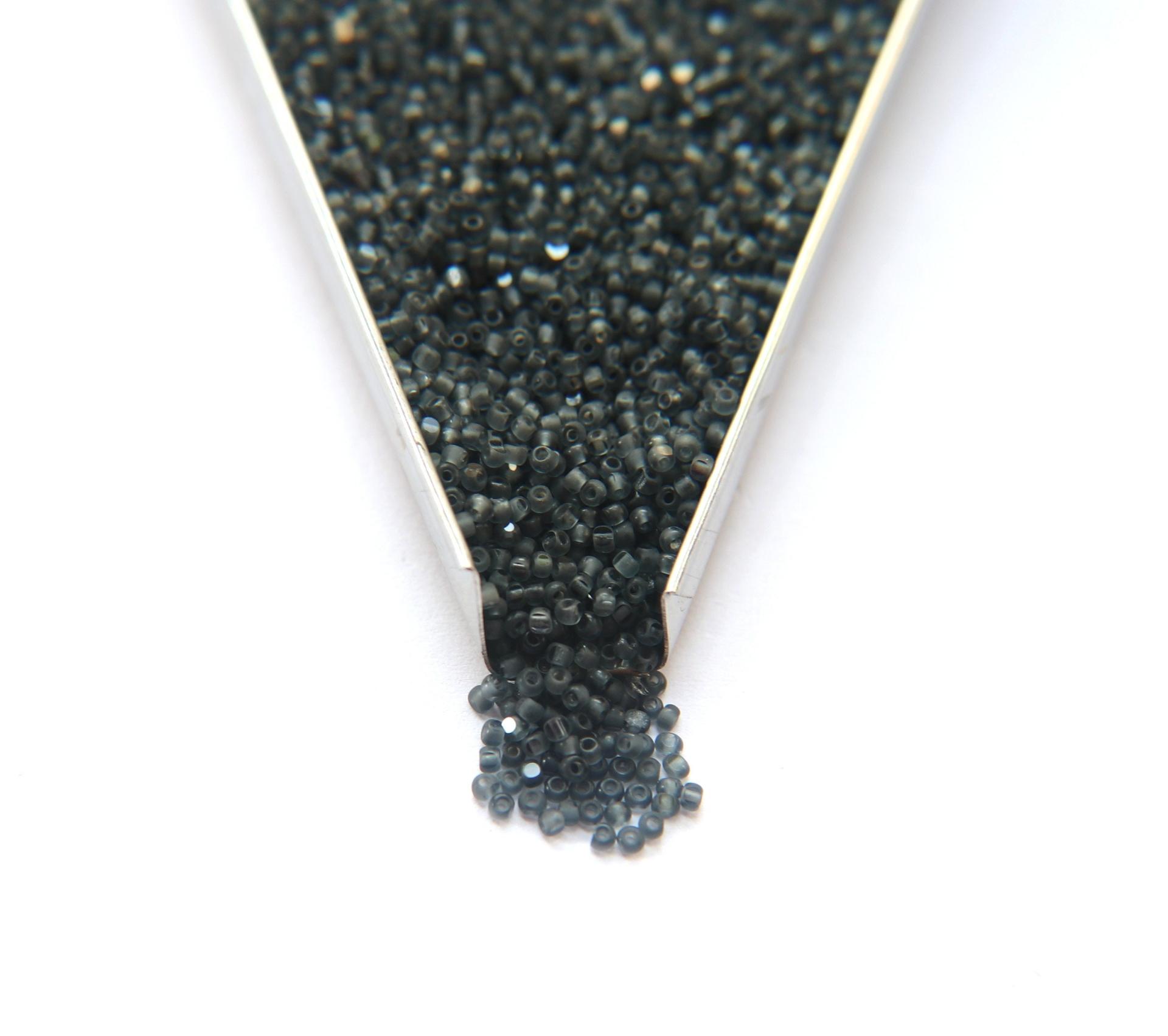 11/0 Charlotte true Cut Beads MATT Black Diamond Loose Beads 10/20/50/250/500 Grams premium seed beads, vintage findings, embroidery