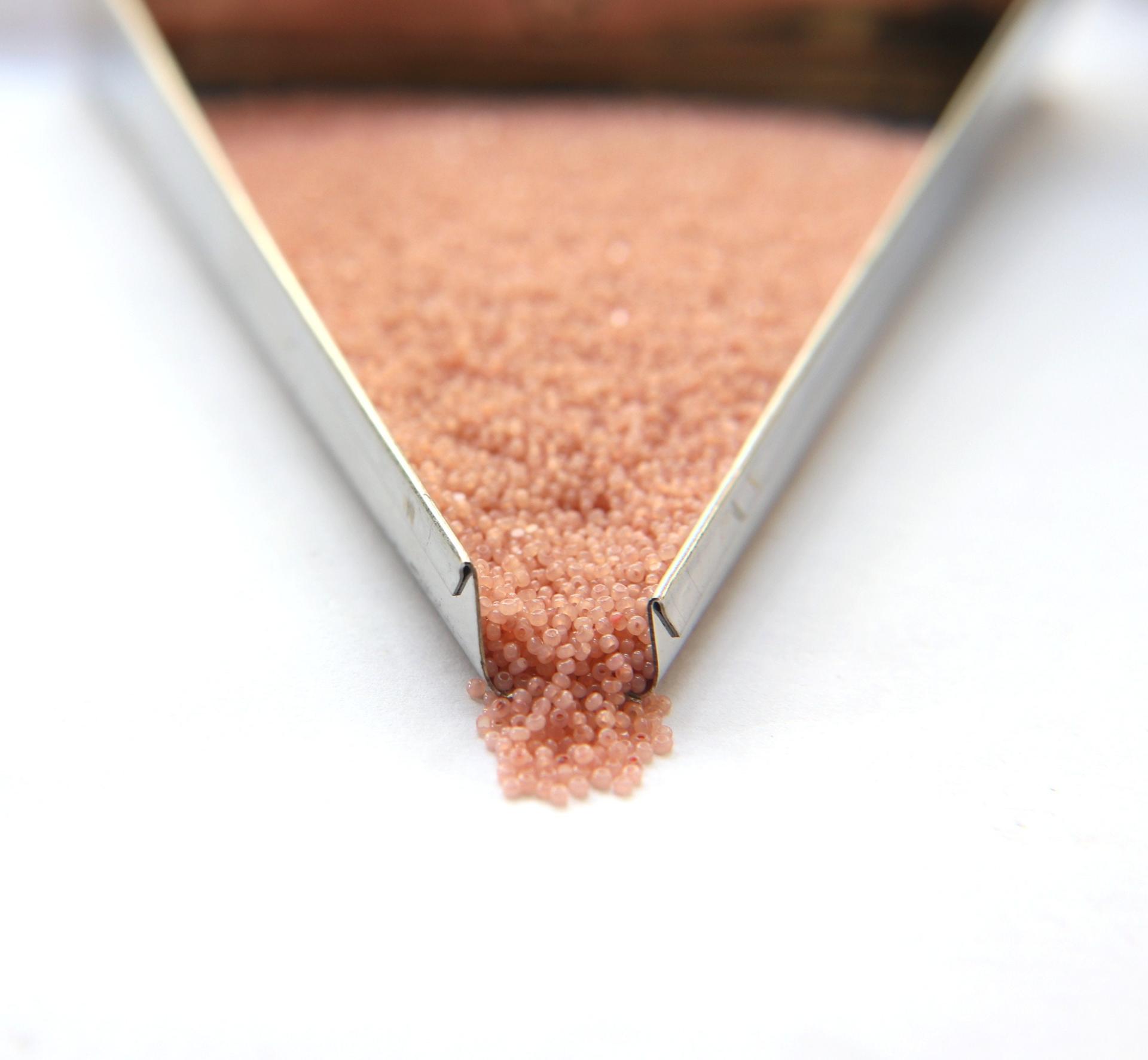 11/0 Charlotte Cut Beads Premium Mauve Opal 10/20/50/250/500 Grams PREMIUM SEED BEADS