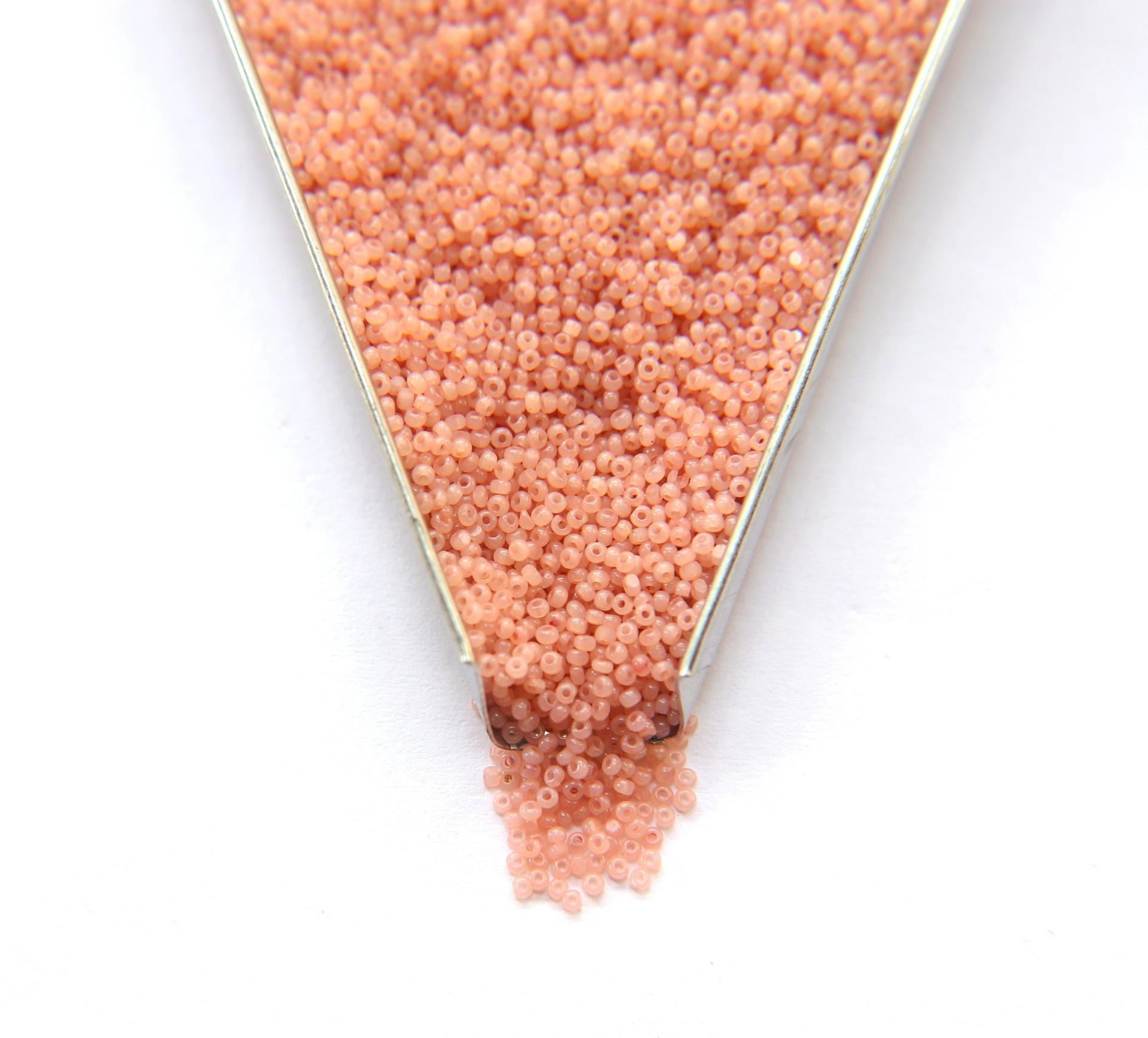11/0 Charlotte Cut Beads Premium Mauve Opal 10/20/50/250/500 Grams PREMIUM SEED BEADS