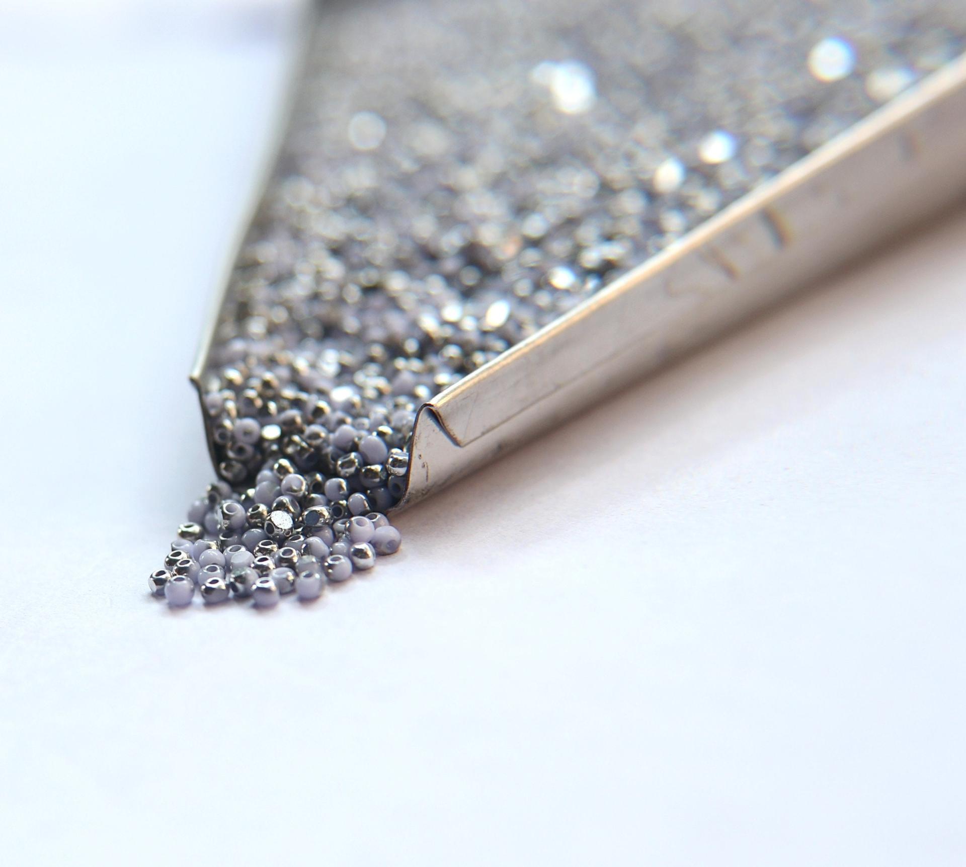 11/0 Charlotte Cut Beads Premium Patina Periwinkle Silver 10/20/50/250/500 Grams PREMIUM MATERIALS