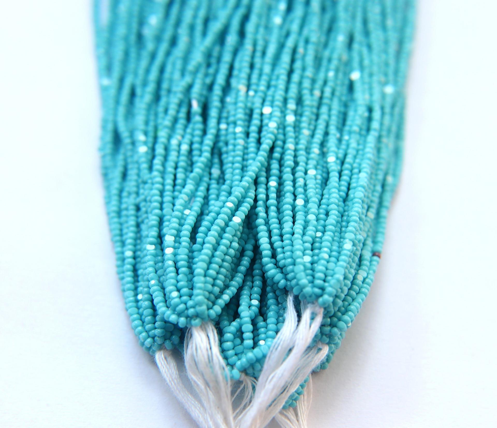 13/0 Charlotte true Cut Beads 1.6 MM Premium Turquoise Blue Opaque 1/5/25/50/100 Hanks PREMIUM SEED Beads, bracelet beads, tassel beads