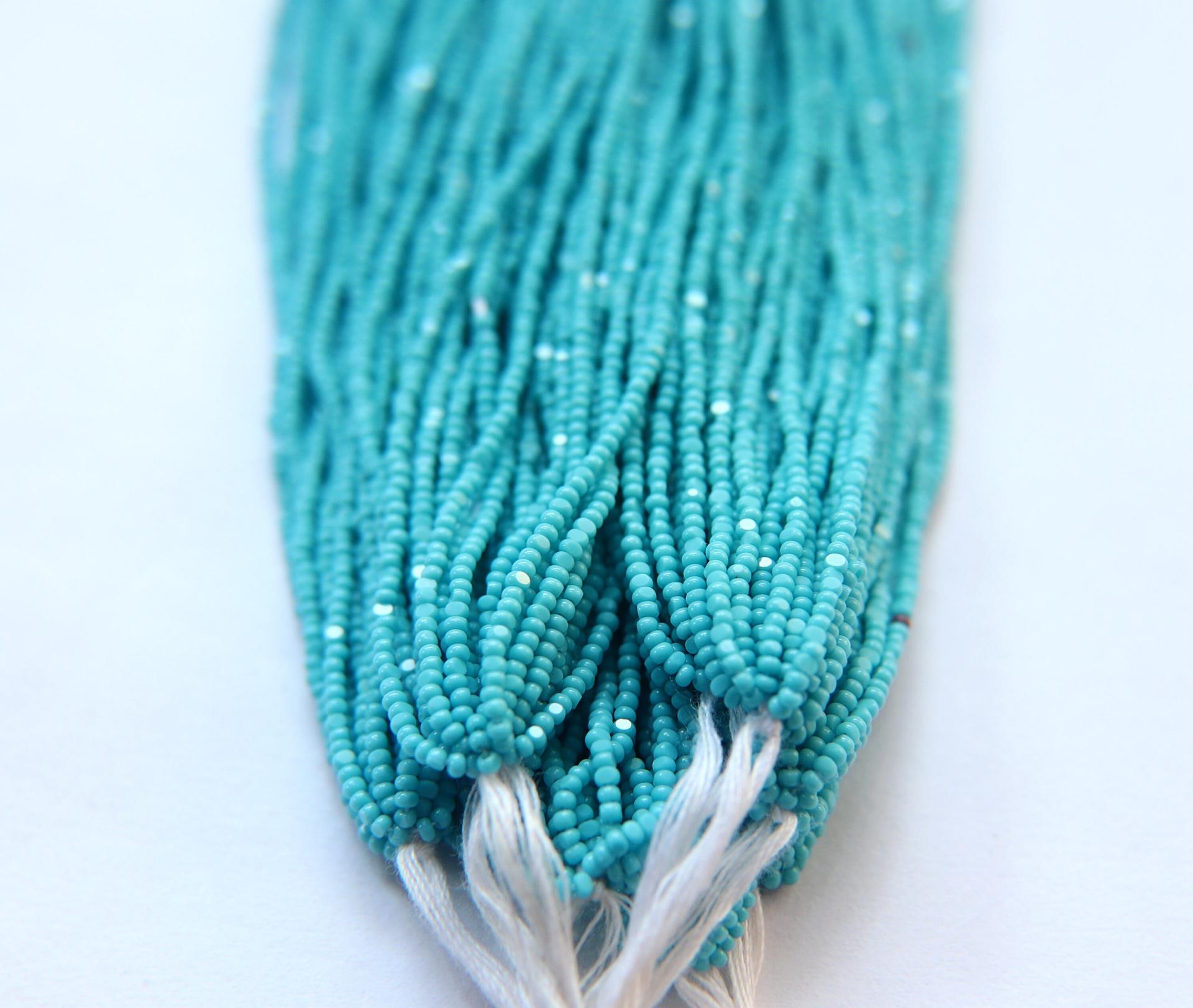 13/0 Charlotte true Cut Beads 1.6 MM Premium Turquoise Blue Opaque 1/5/25/50/100 Hanks PREMIUM SEED Beads, bracelet beads, tassel beads