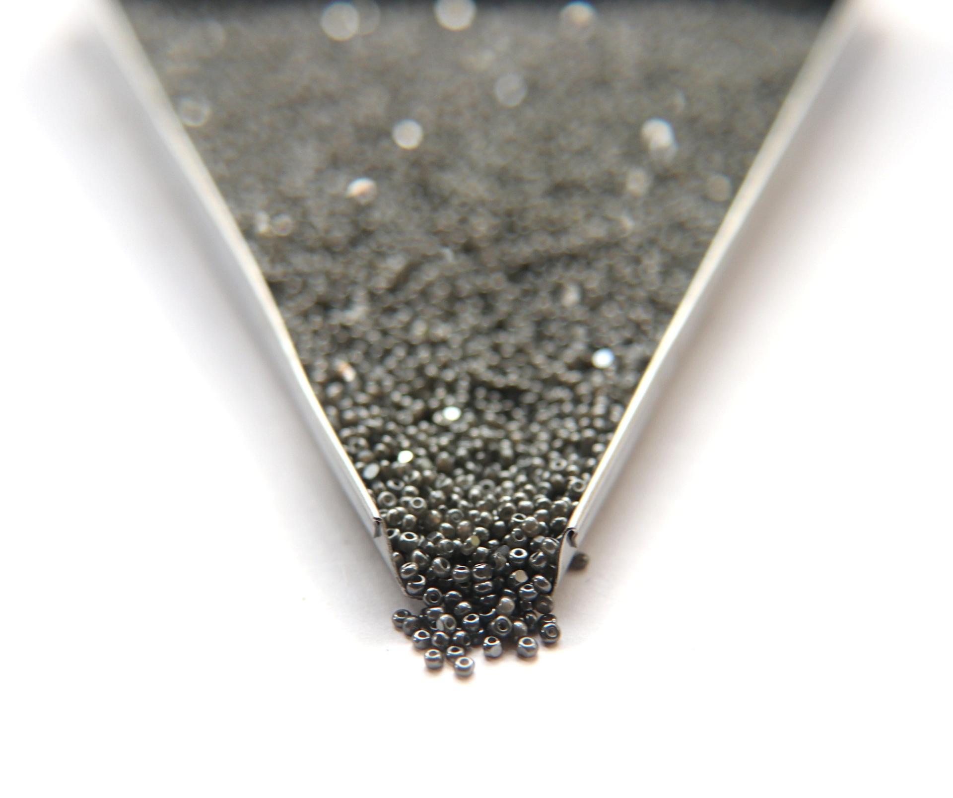 11/0 Charlotte true Cut Beads Ionized White Opal 10/20/50/250/500 Grams native beads supply, embroidery