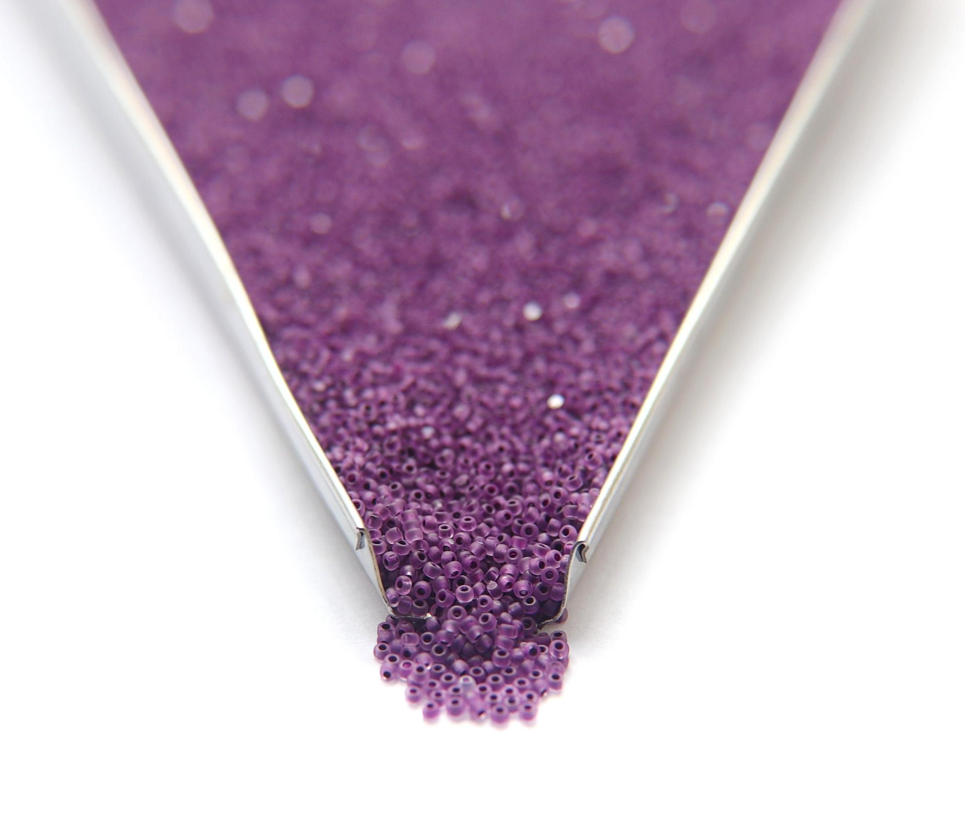 13/0 Charlotte Cut Beads Crystal Matt Crystal Matt Huckleberry Purple Lined 5/10/20/50/250/500 Grams native supply