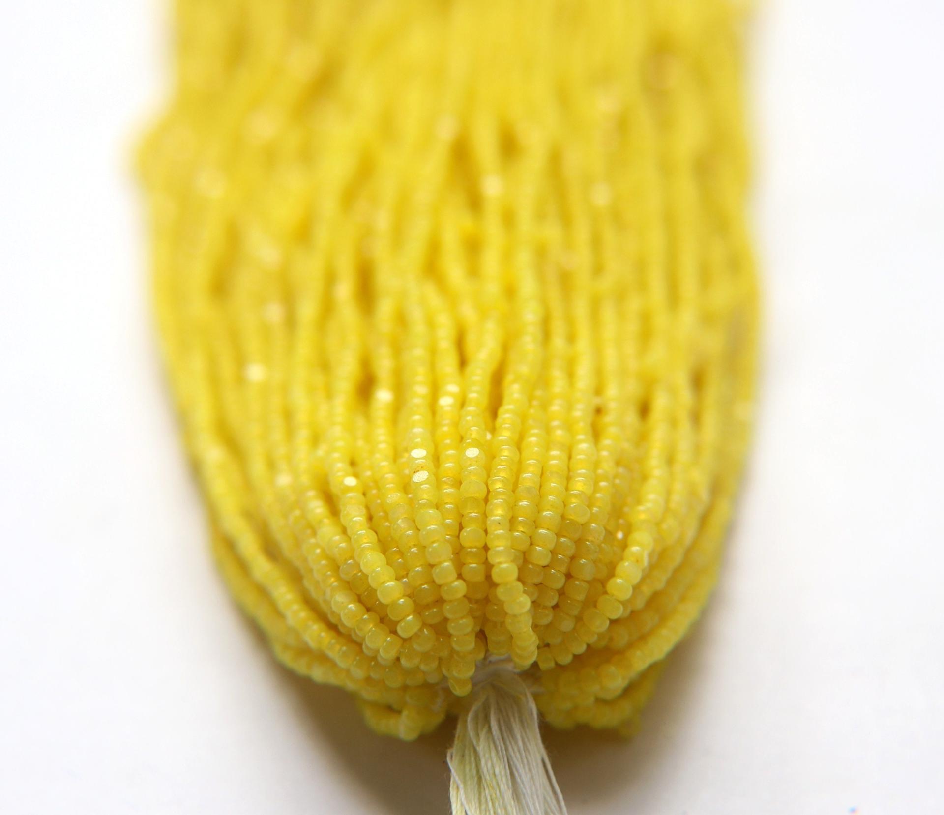 11/0 Hanks Charlotte Cut Beads Yellow Opal 1/5/25/50/100 Hanks 2.0mm jewellery rare glass beads, jewelry supply, findings, Native supply