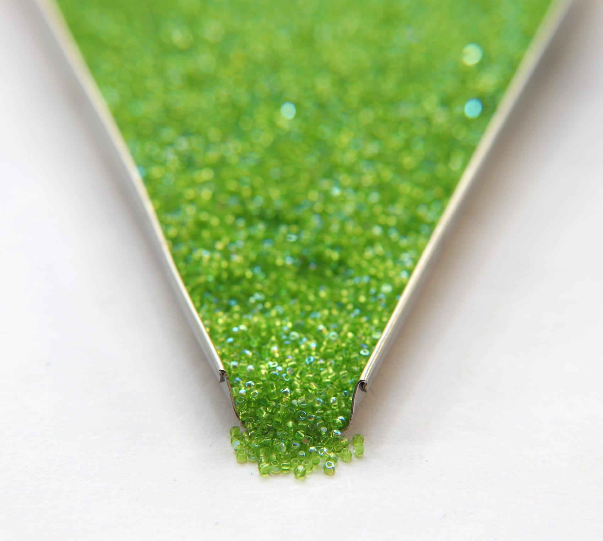 13/0 Charlotte Cut Beads Patina Transparent Kelly Green Aurore Boreale 5/10/20/50/250/500 Grams craft supply, jewelry making, native supply