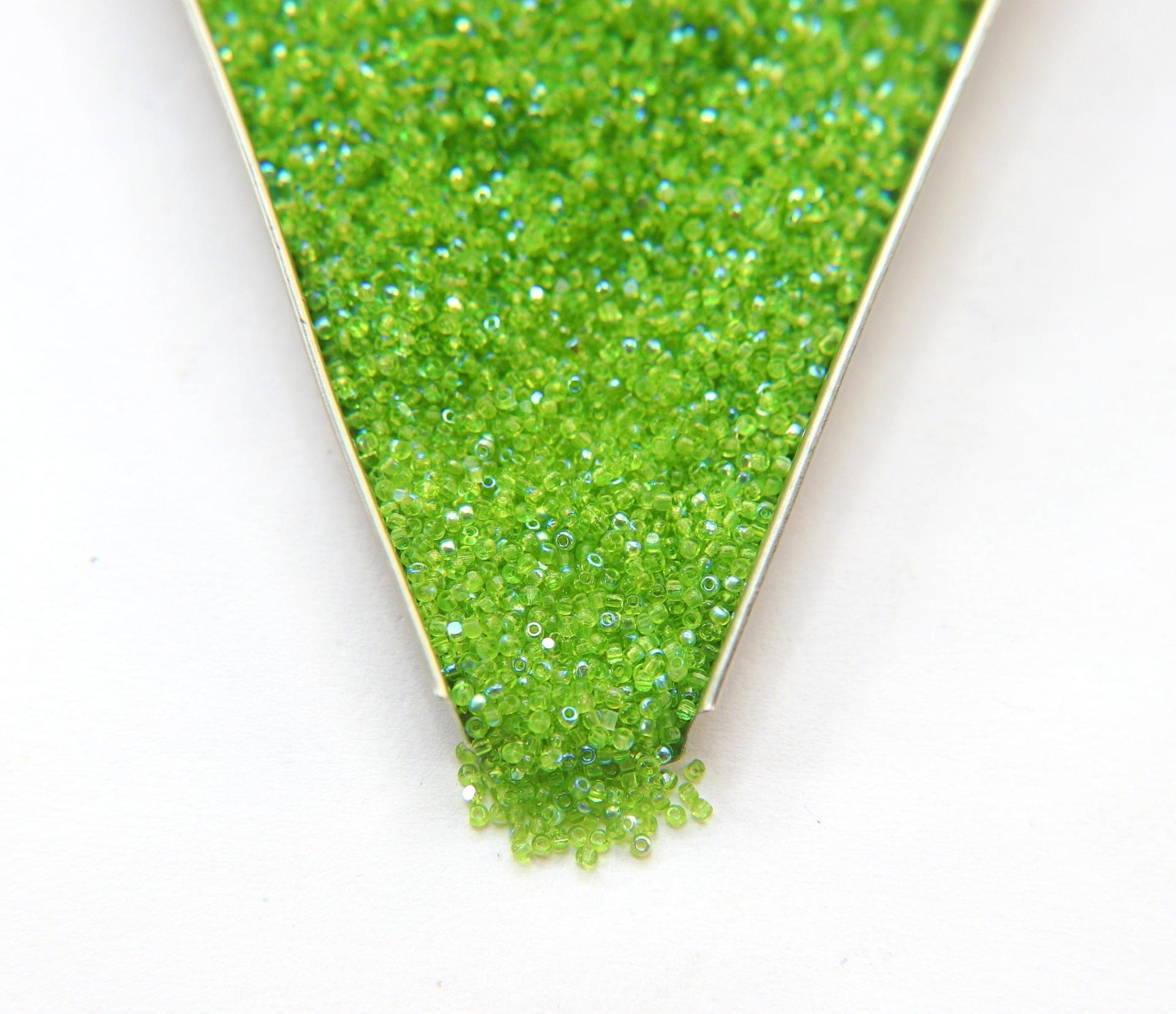 13/0 Charlotte Cut Beads Patina Transparent Kelly Green Aurore Boreale 5/10/20/50/250/500 Grams craft supply, jewelry making, native supply