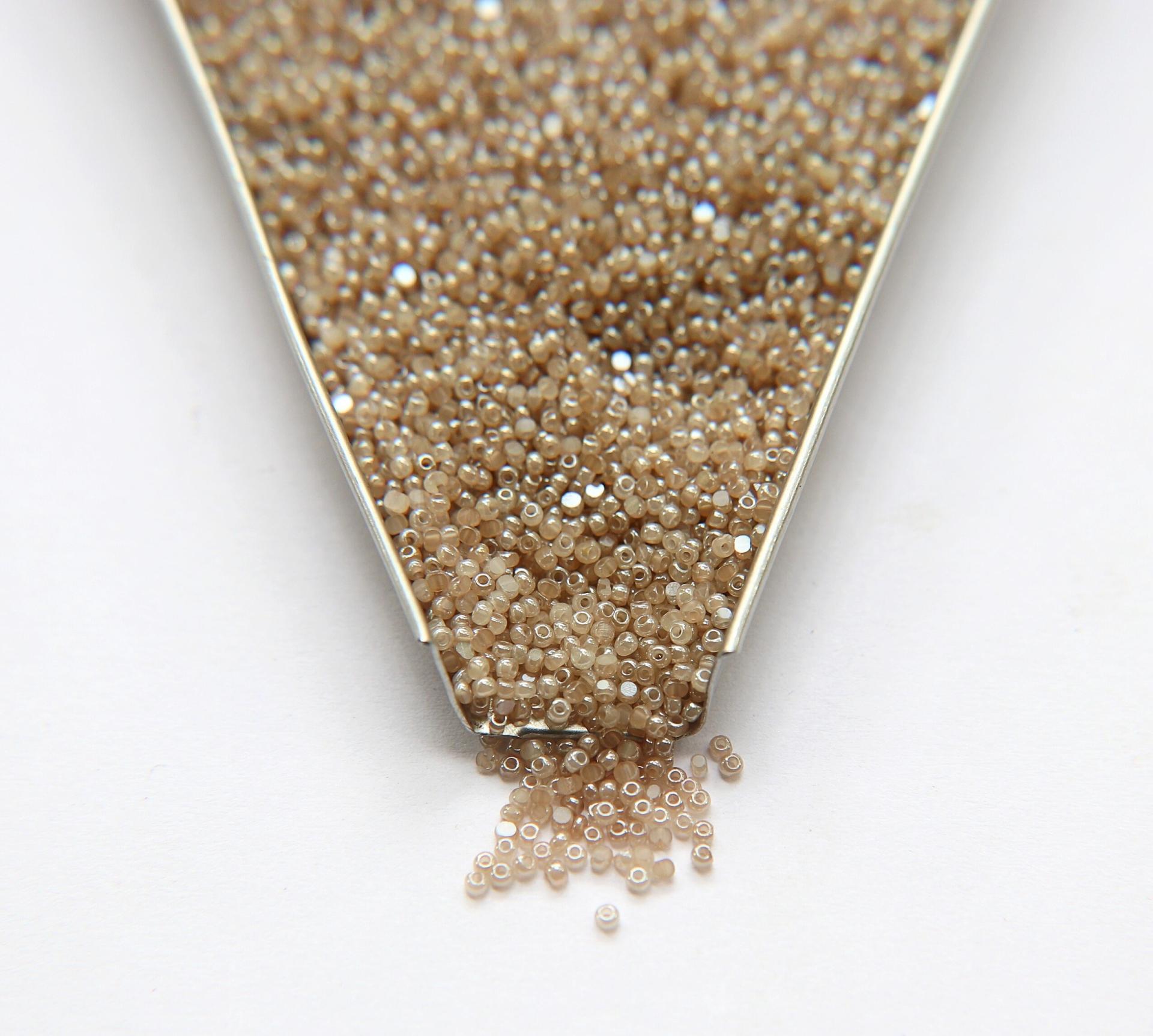 13/0 Charlotte Cut Beads Pearl Dark Beige 2X 5/10/20/50/250/500 Grams embroidery materials, jewelry making, Native vintage beads