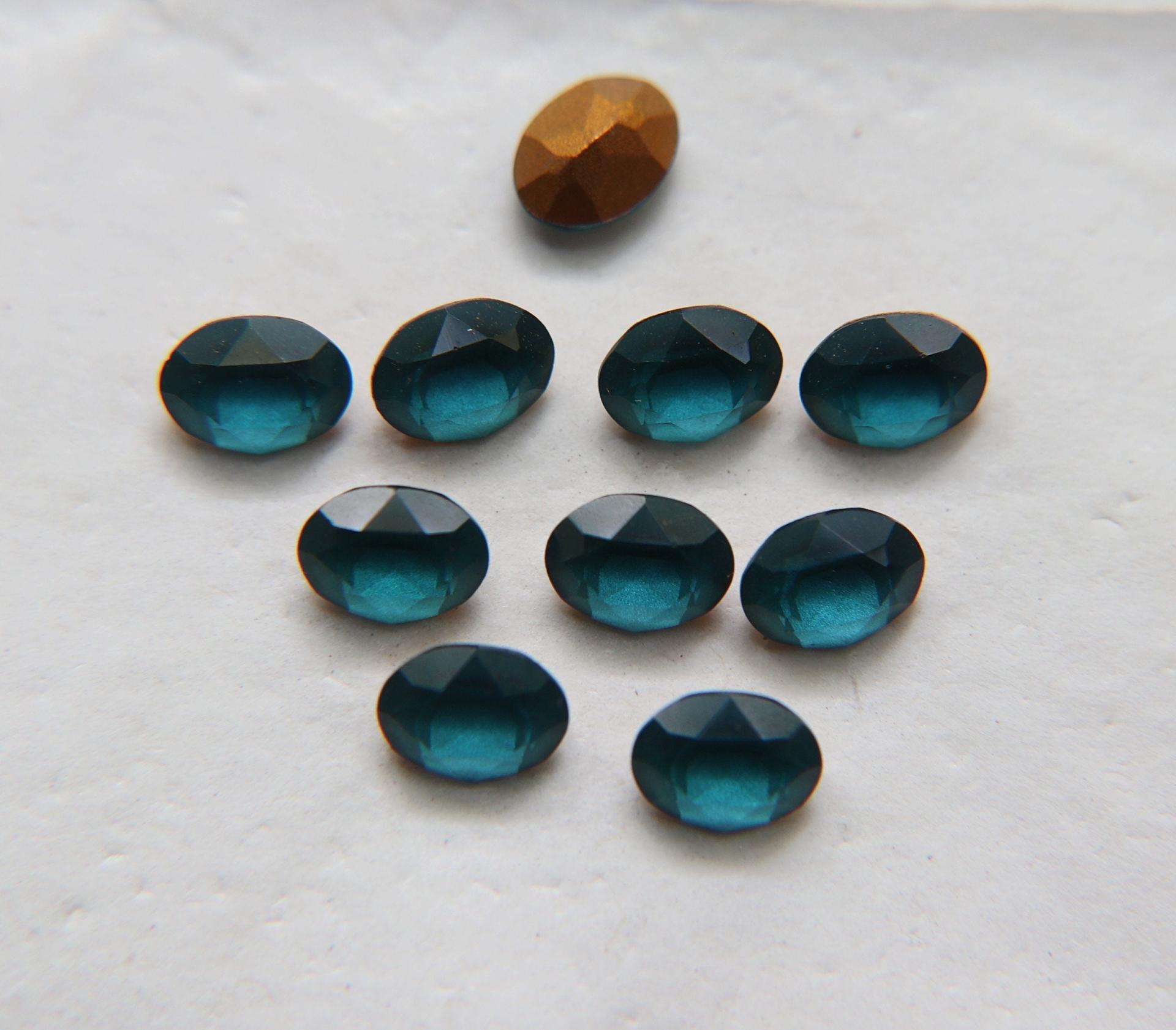 Vintage Swarovski 8x6 mm Oval Shape 4128/4100 Premier Crystal Rhinestones 6/12/36/72/144 Pieces gemstones, jewlery making, color zirconium