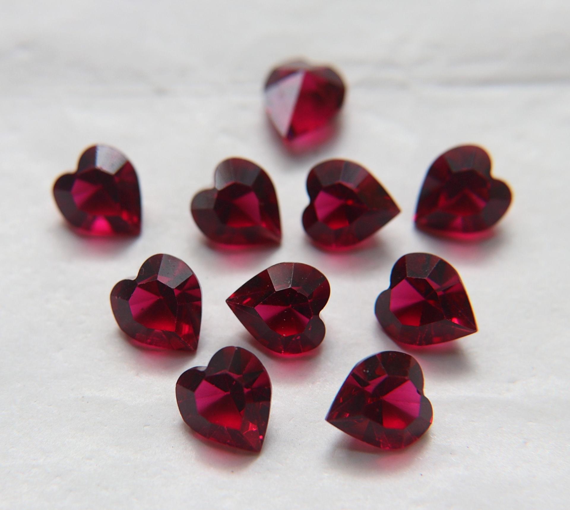 Swarovski Vintage Heart Rhinestones - 11X10.5 mm in Ruby unfoiled 12/24/48 Pieces fancy stones, jewelry making