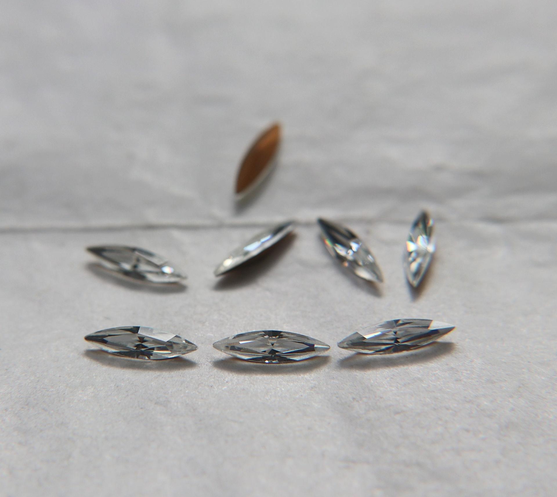 11x3mm Swarovski Crystal Marquise, New Vintage Pointy Back Navette 4200 crystals, gold foil 6/24 Pieces Jewery making stones gemstones