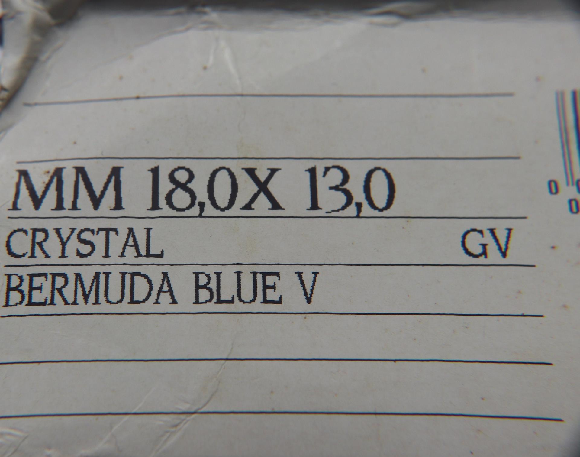 18x13 mm Vintage Swarovski Oval Bermuda Blue V 2/6 Pieces gemstones opal, jewlery making, color zirconium