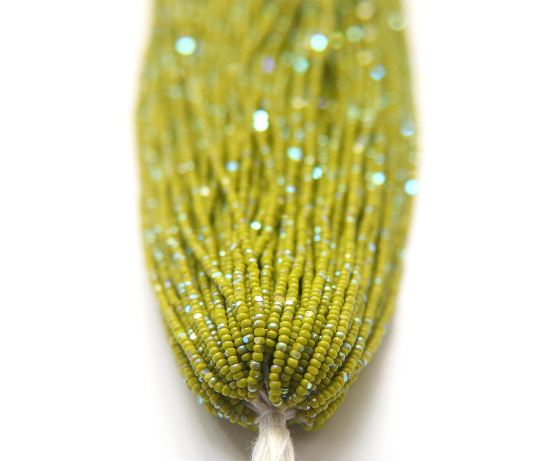 13/0 Hanks Charlotte Cut Beads Patina Opaque Olivine Aurore Boreale 1/5/25/50/100 Hanks 1.6mm glass beads, jewelry supply, findings, craft
