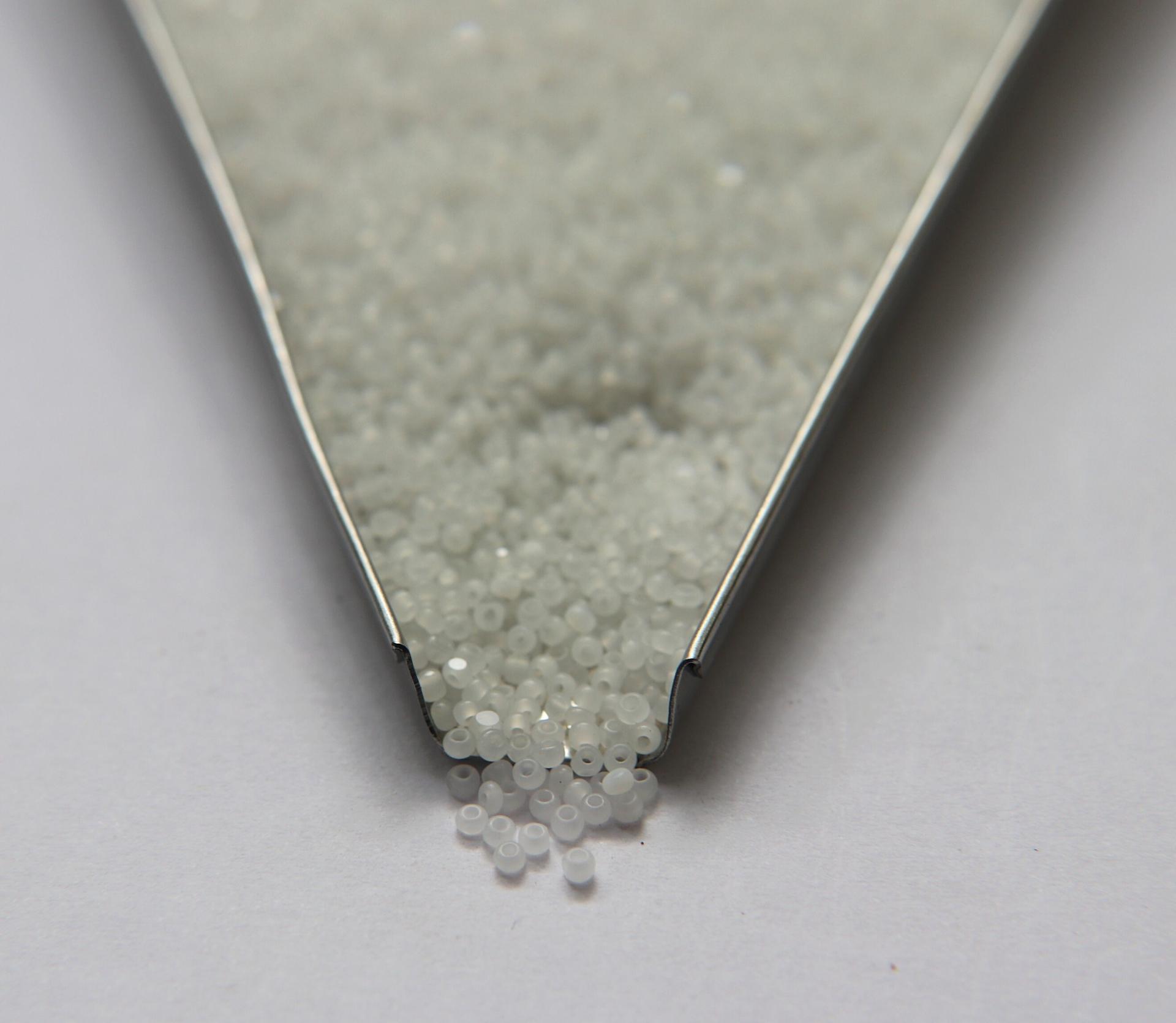 11/0 Charlotte Cut Beads Matt White Opal 10/20/50/250/500 Grams PREMIUM SEED BEADS