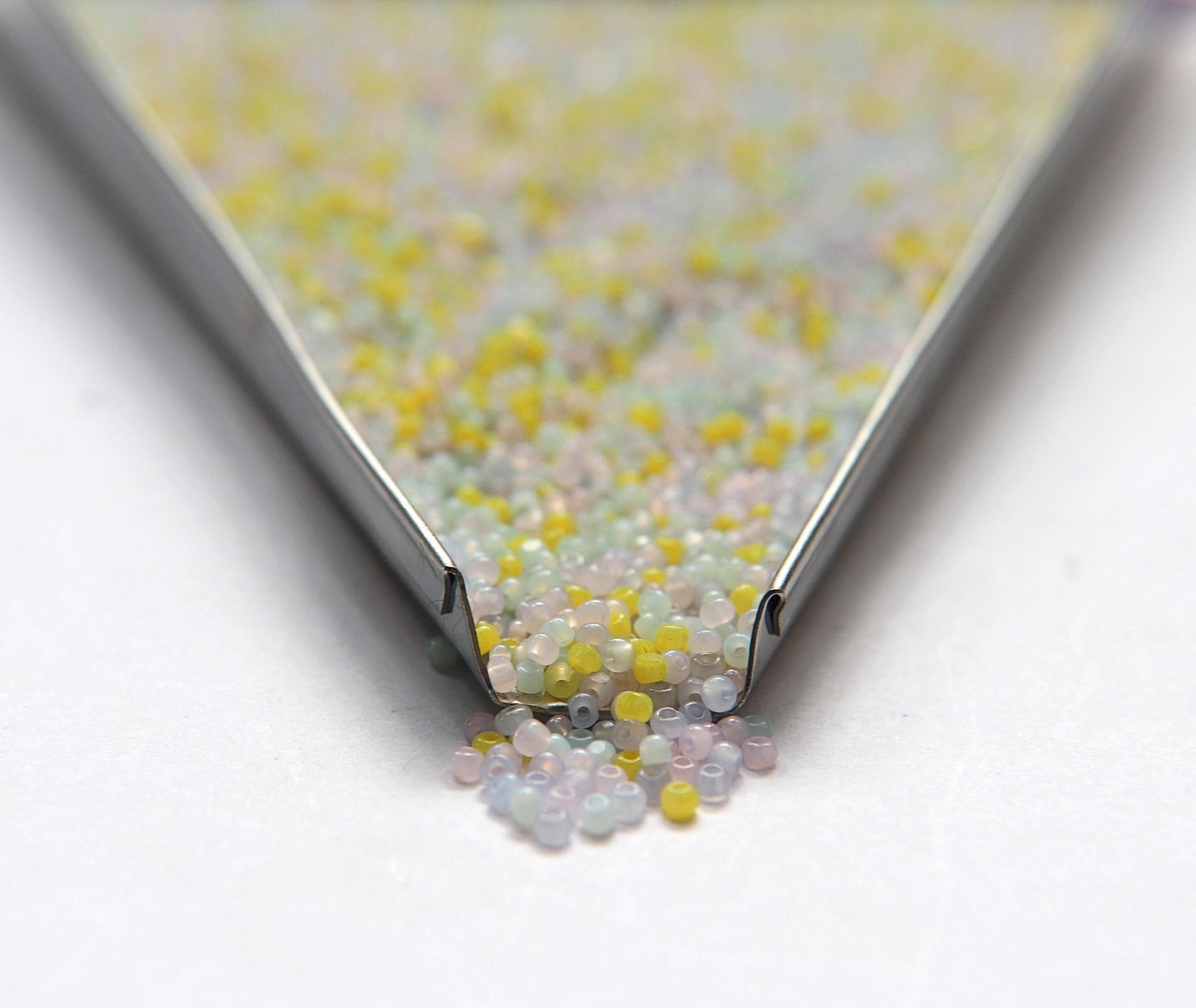 11/0 13/0 True cuts Charlotte Beads Softy Mix Beads 10/20/50/250/500 Grams PREMIUM SEED BEADS, Native Supply, beads soup, mix