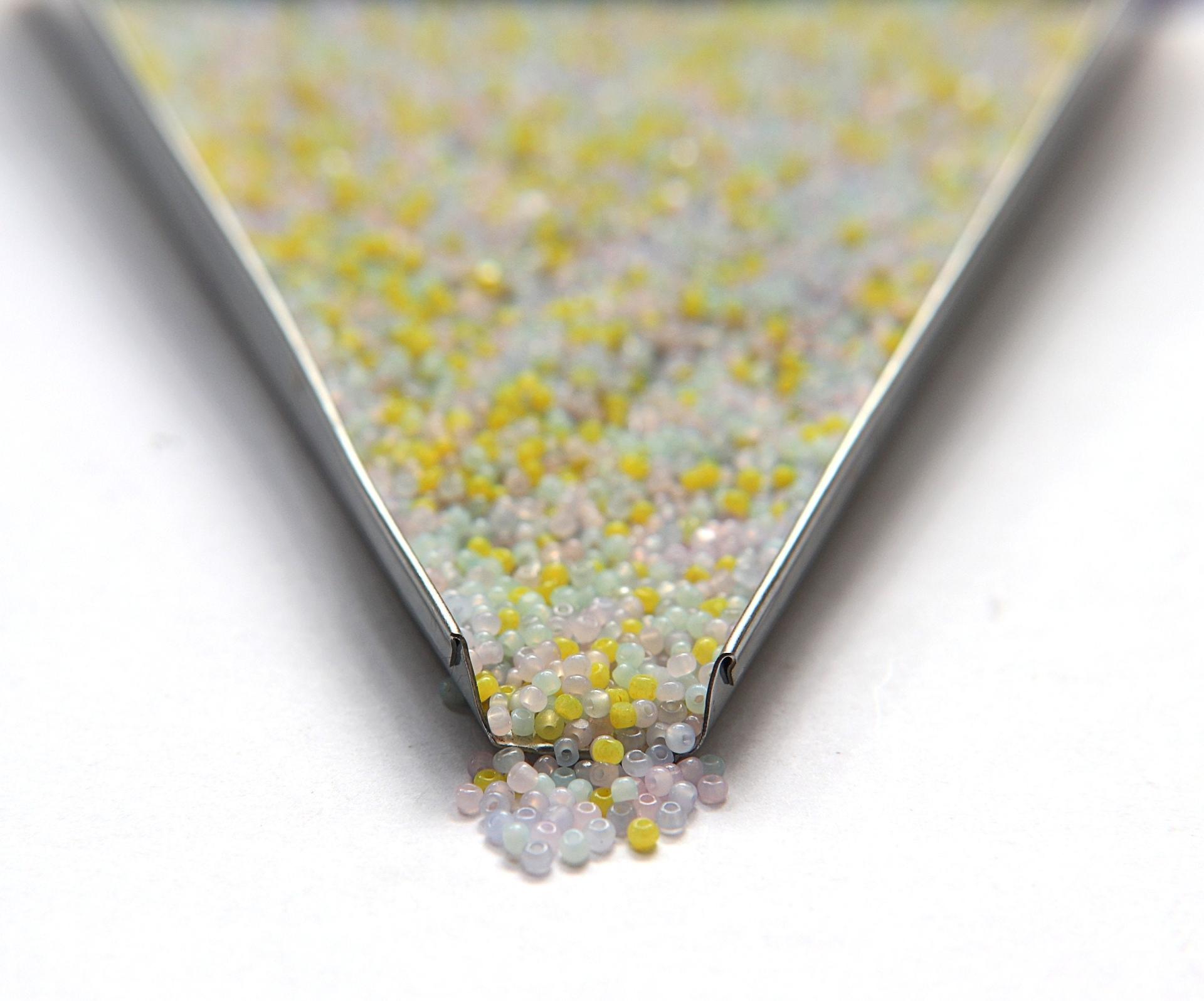11/0 13/0 True cuts Charlotte Beads Softy Mix Beads 10/20/50/250/500 Grams PREMIUM SEED BEADS, Native Supply, beads soup, mix