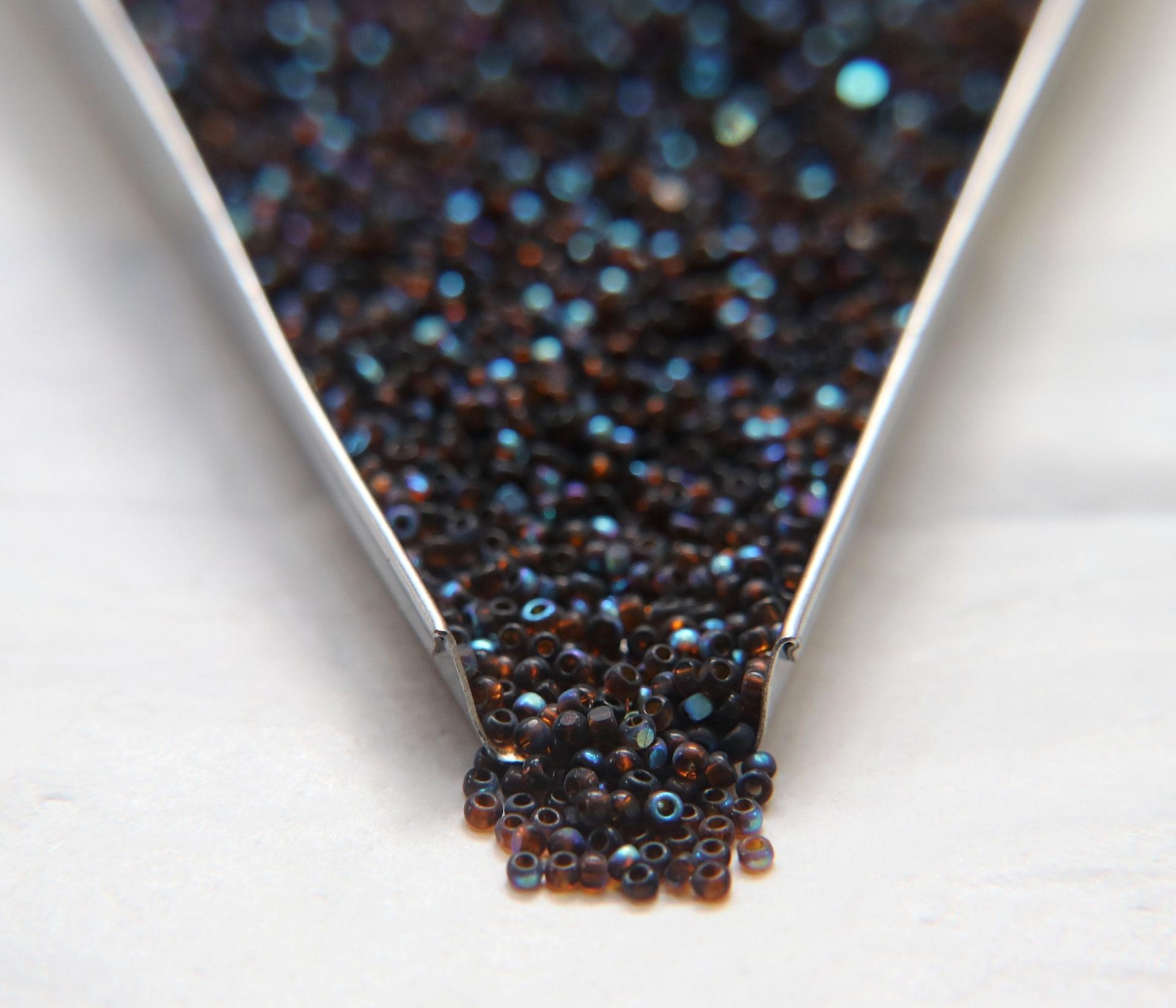 11/0 Charlotte Cut Beads Transparent Smoked Topaz Aurore Boreale 10/20/50/250/500 Grams PREMIUM MATERIALS