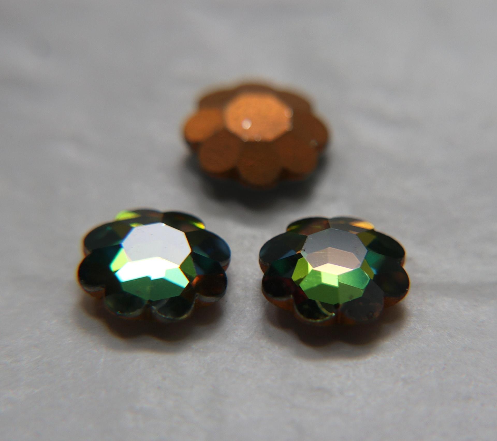 14mm Swarovski Vintage Flower Foiled Rhinestones in Vitrail Medium 2/6/12/36/72 pieces Vintage findings, jewellery parts