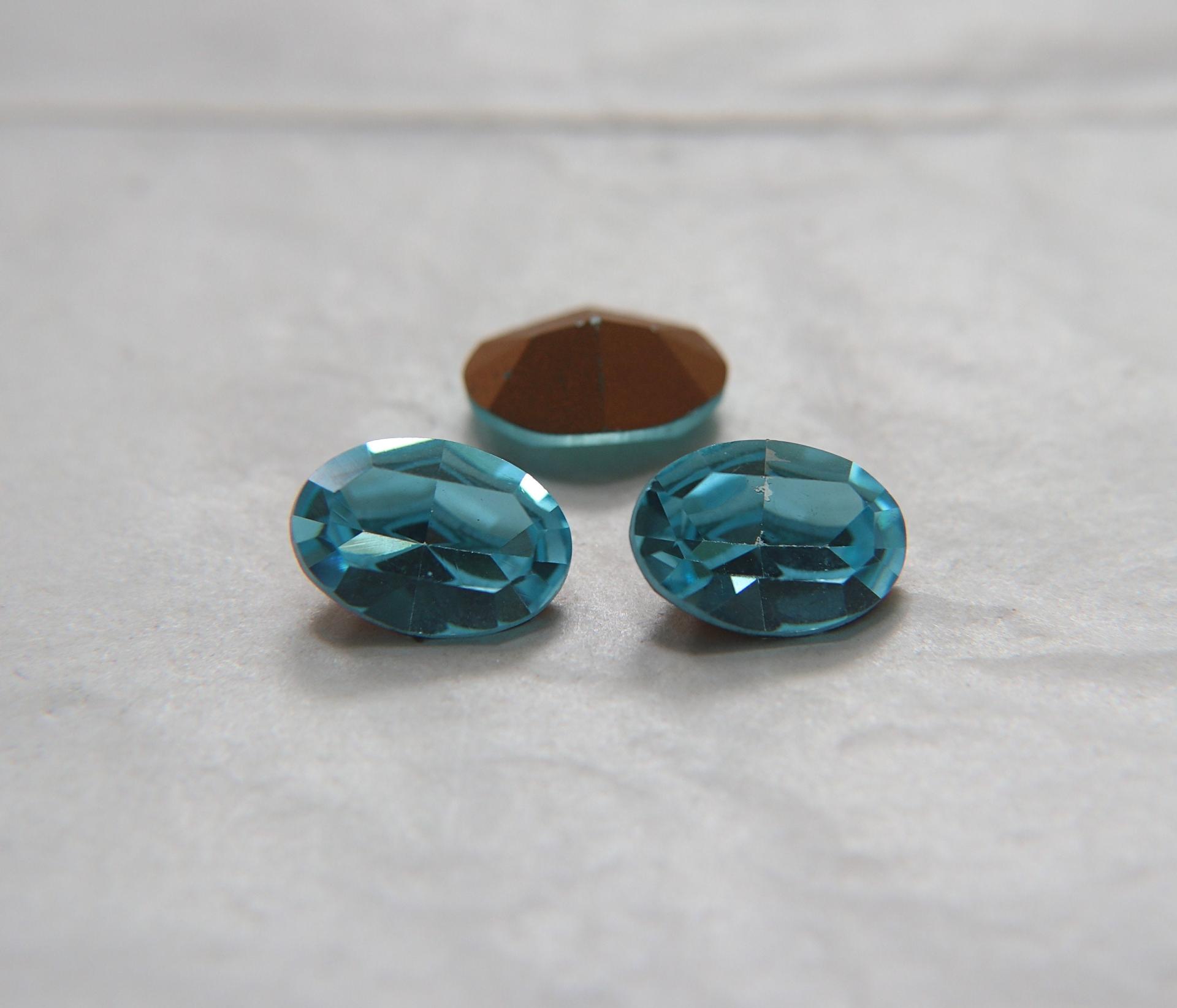 Vintage Preciosa 14x10 mm Crystal Aquamarine Oval Shape Premier Crystal Rhinestones 6/12/36/72/144 Pieces gemstones, jewlery