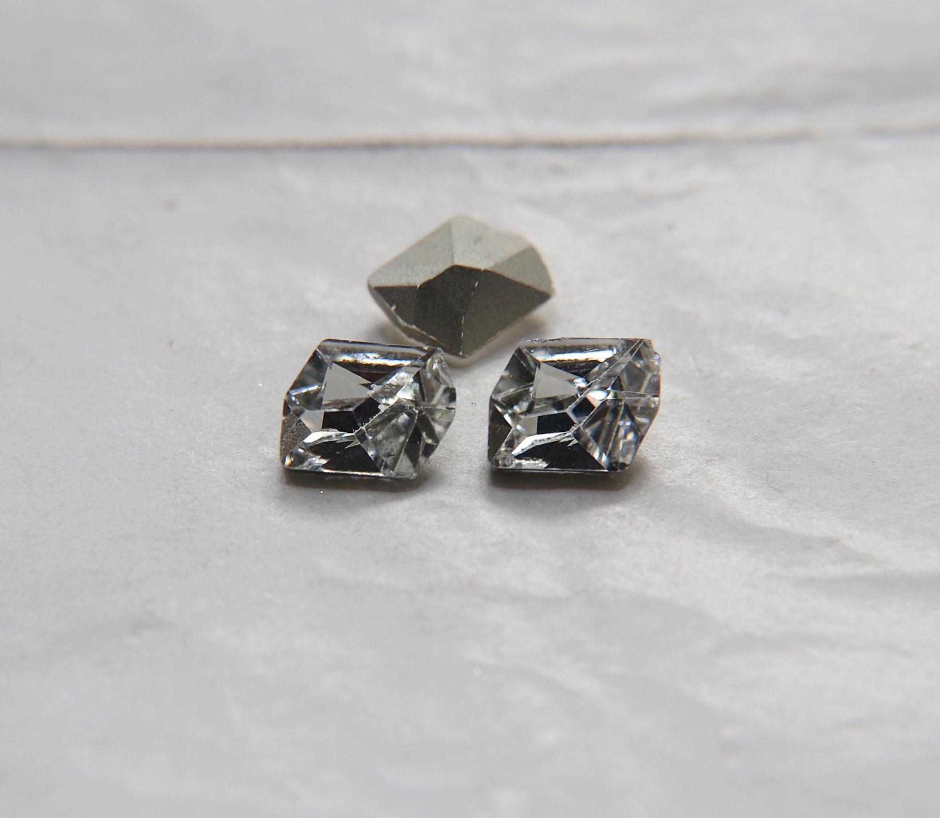 Swarovski #4739 Cosmic Fancy Rhinestone 14x10 mm Premier Crystal Rhinestones foiled 2/6/12/24 Pieces gemstones, jewlery