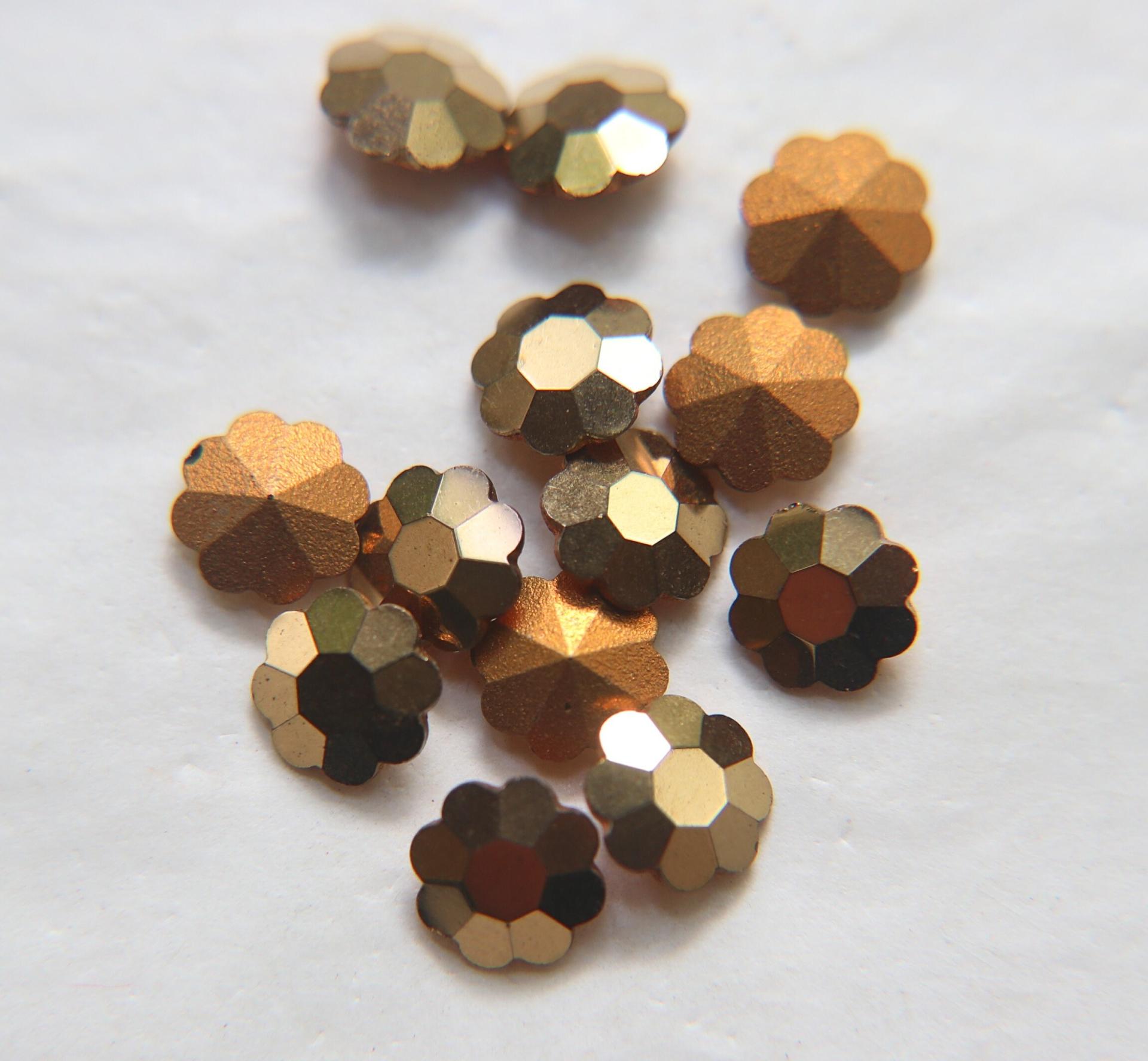8mm Swarovski Vintage Flower Foiled Rhinestones in Aurum Gold 6/24/72 pieces Vintage findings, jewellery parts