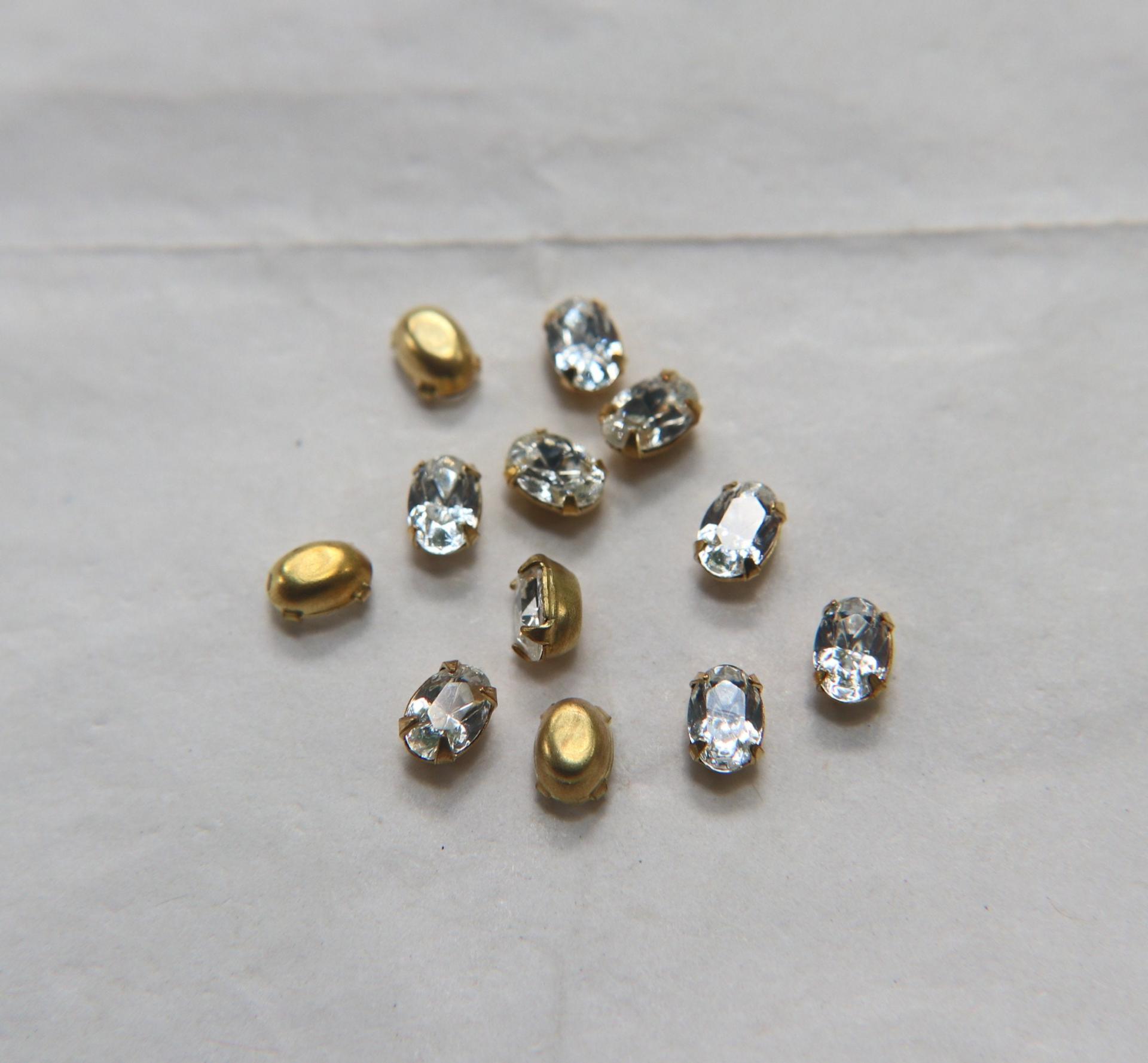 Swarovski 6X4 MM Oval Vintage Crystal Prong Settings 6/12/36/72 Pieces BRASS SETTINGS, strass embellishments, vintage rare