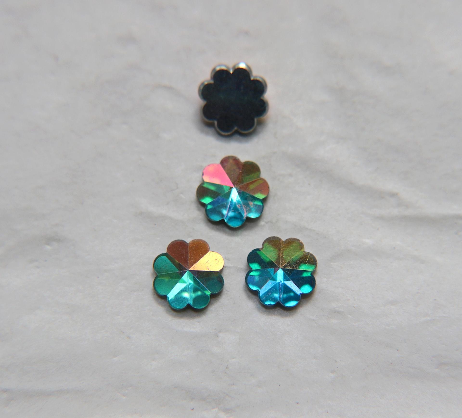 12mm Swarovski Vintage Flower Foiled Flat Back Rhinestones in Crystal Aurore Boreale 2/6/12/36/72 pieces Vintage findings, jewellery parts